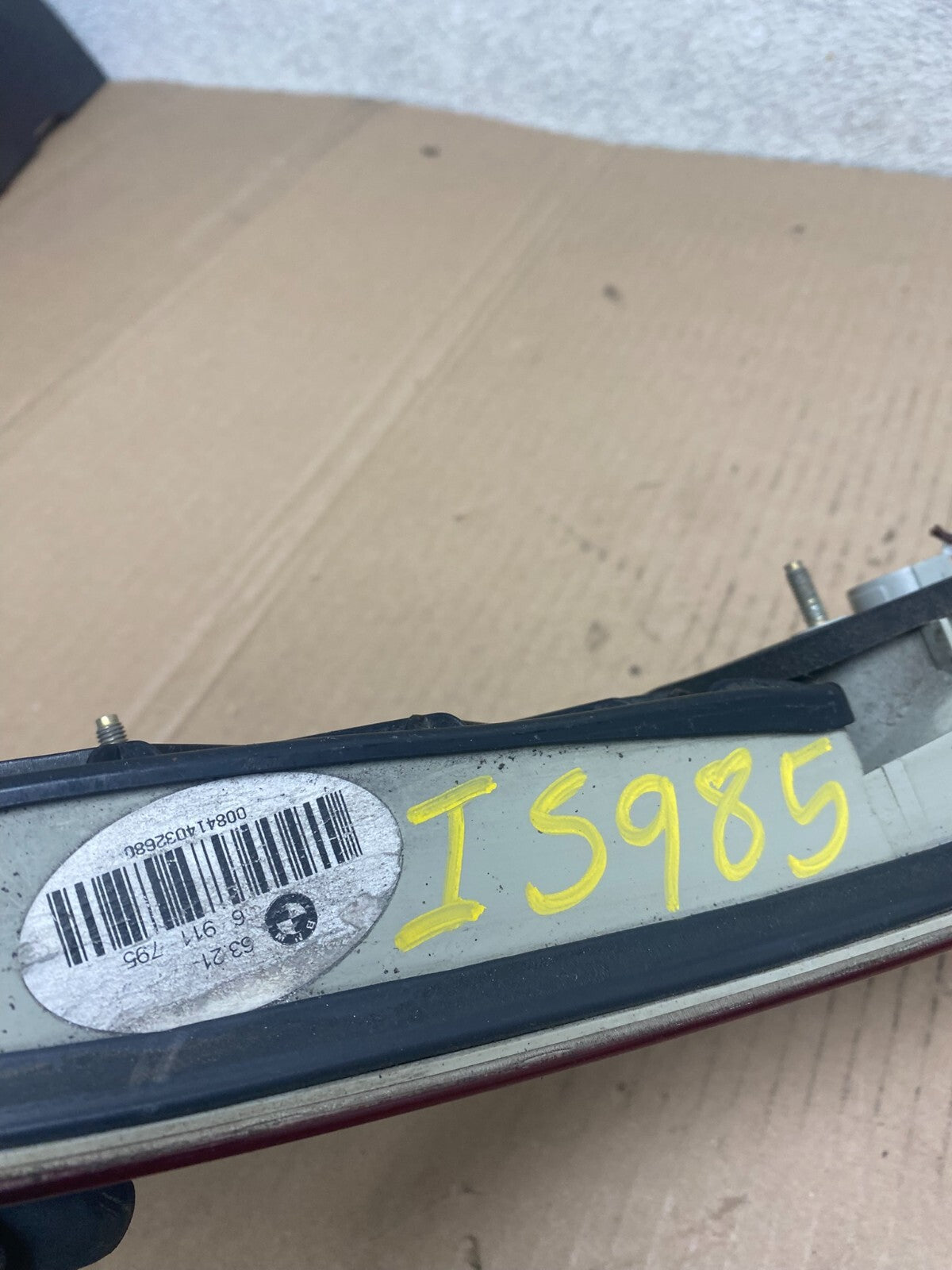 2002 to 2005 BMW 7-Series 745i 760i Left Driver Rear Inner Tail Light Oem I598511