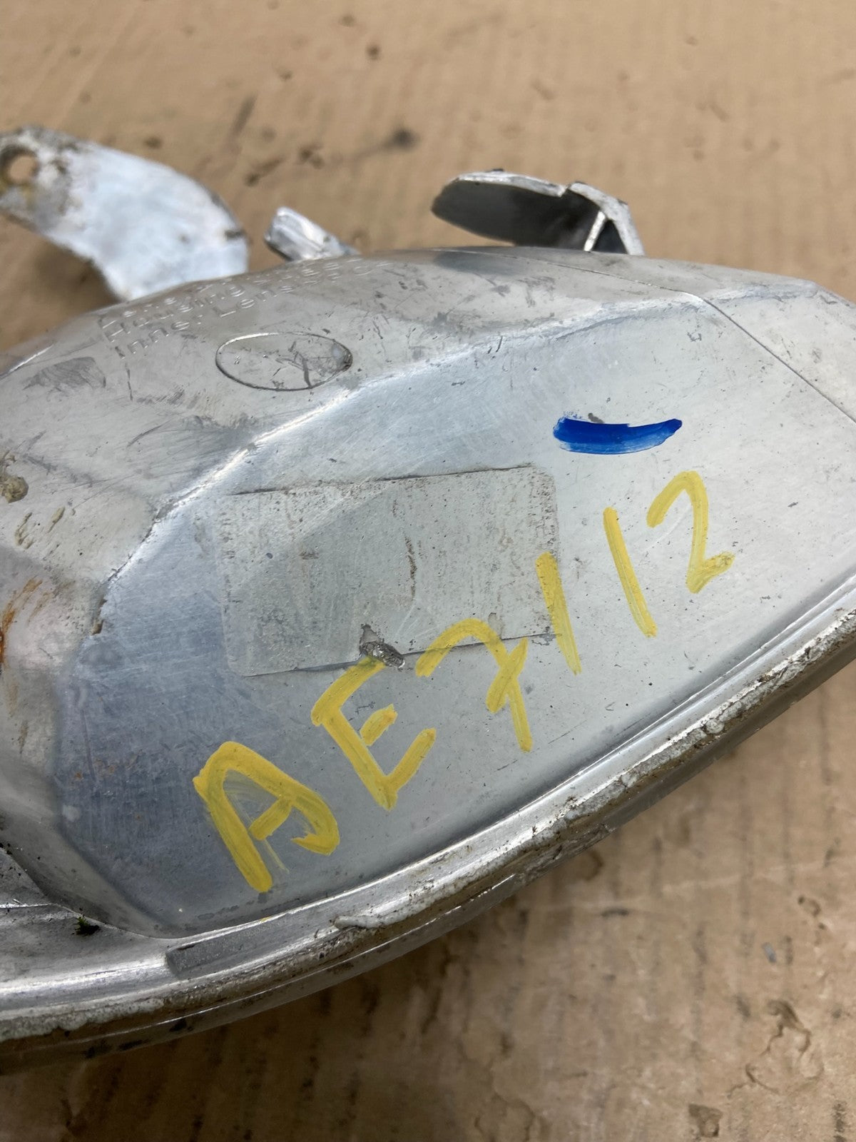 2000 - 2001 Toyota Camry Front Left Driver Lh Turn Signal AE7112 DW9