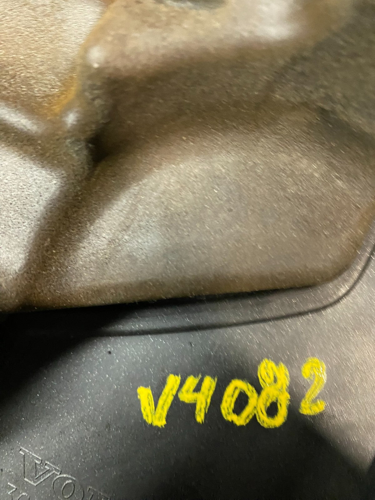 2007 to 2014 Volvo XC90 3.2L Upper Top Engine Motor Dust Cover v4082 DG9