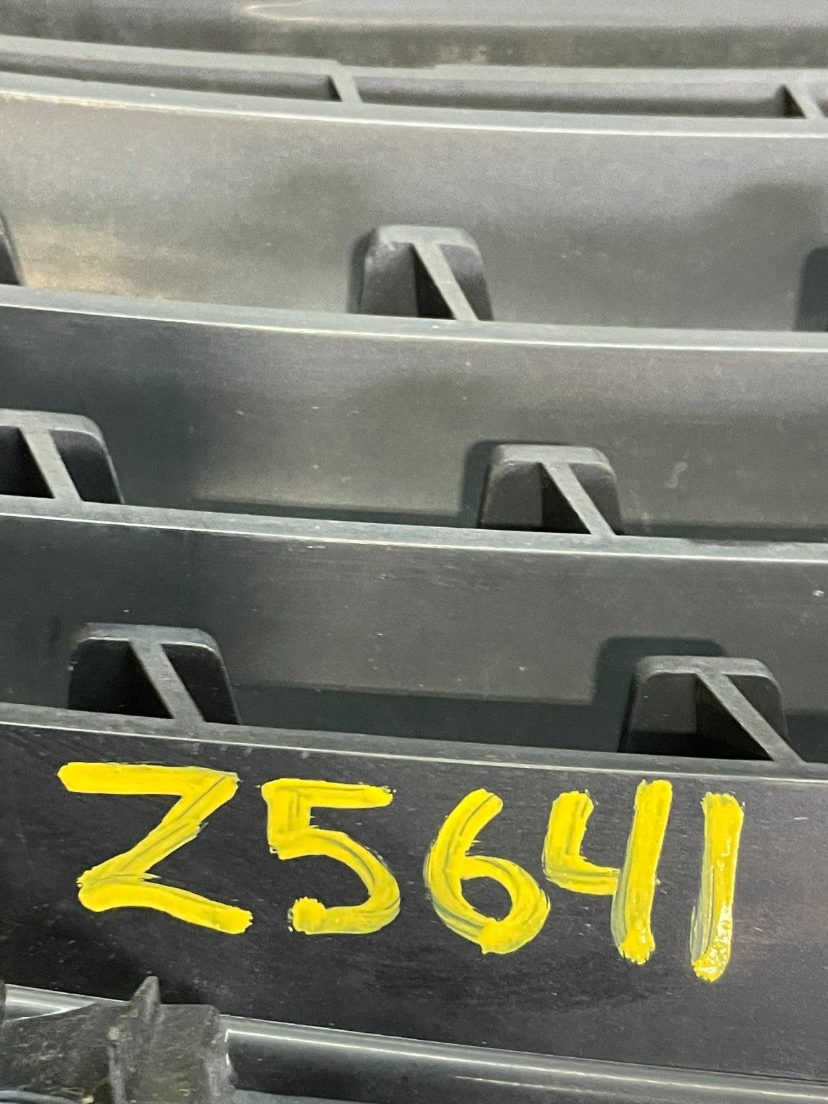 2007 to 2008 Nissan Maxima Front Upper Grill Grille Chrome OEM Z5641 DG12