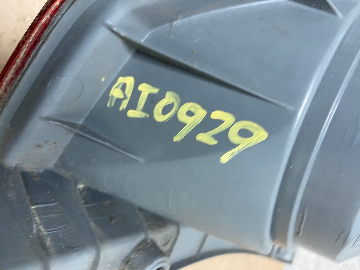 2003 2004 2005 Honda Pilot Right Passenger RH Side Tail Light AI0929 LK6
