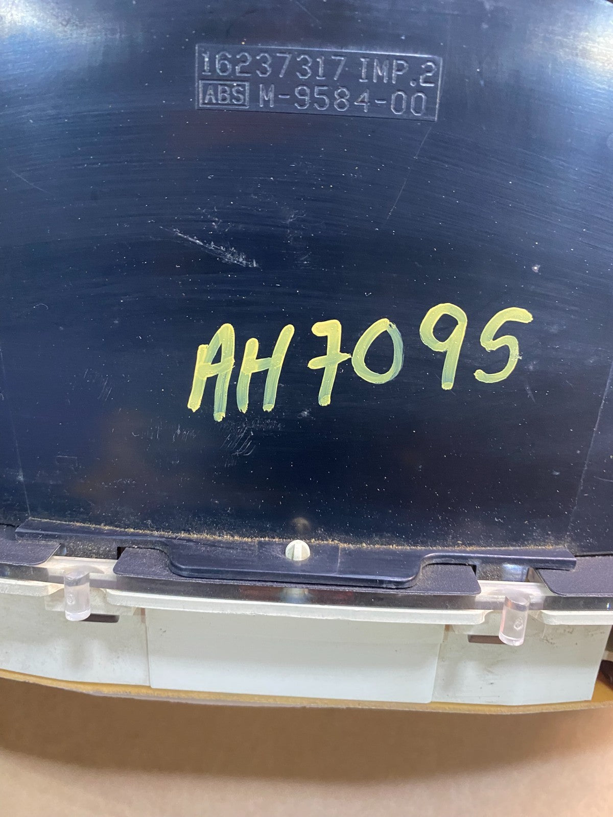 1996 to 2000 Chevrolet Express Speedometer Cluster Gauge AH7095 DG6