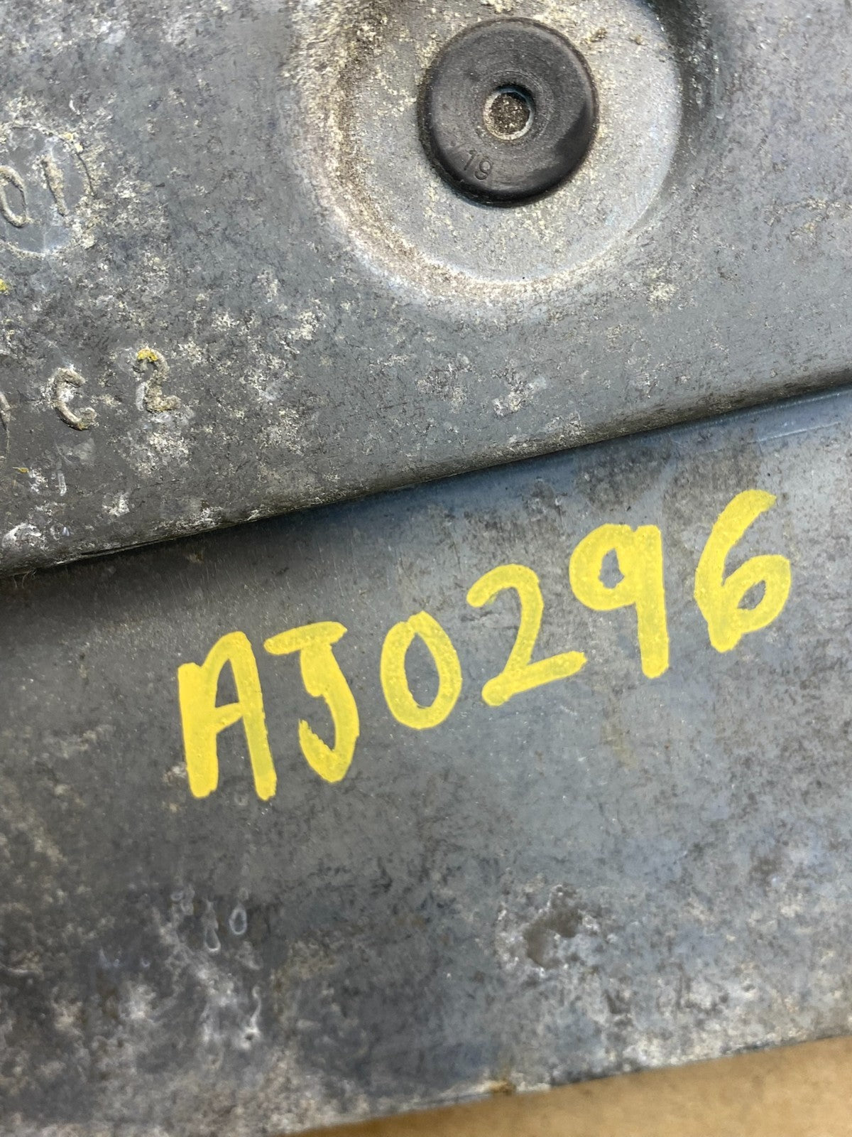 2011-2012 Ford Escape Hybrid Engine Control Computer Module AJ0296 DG3
