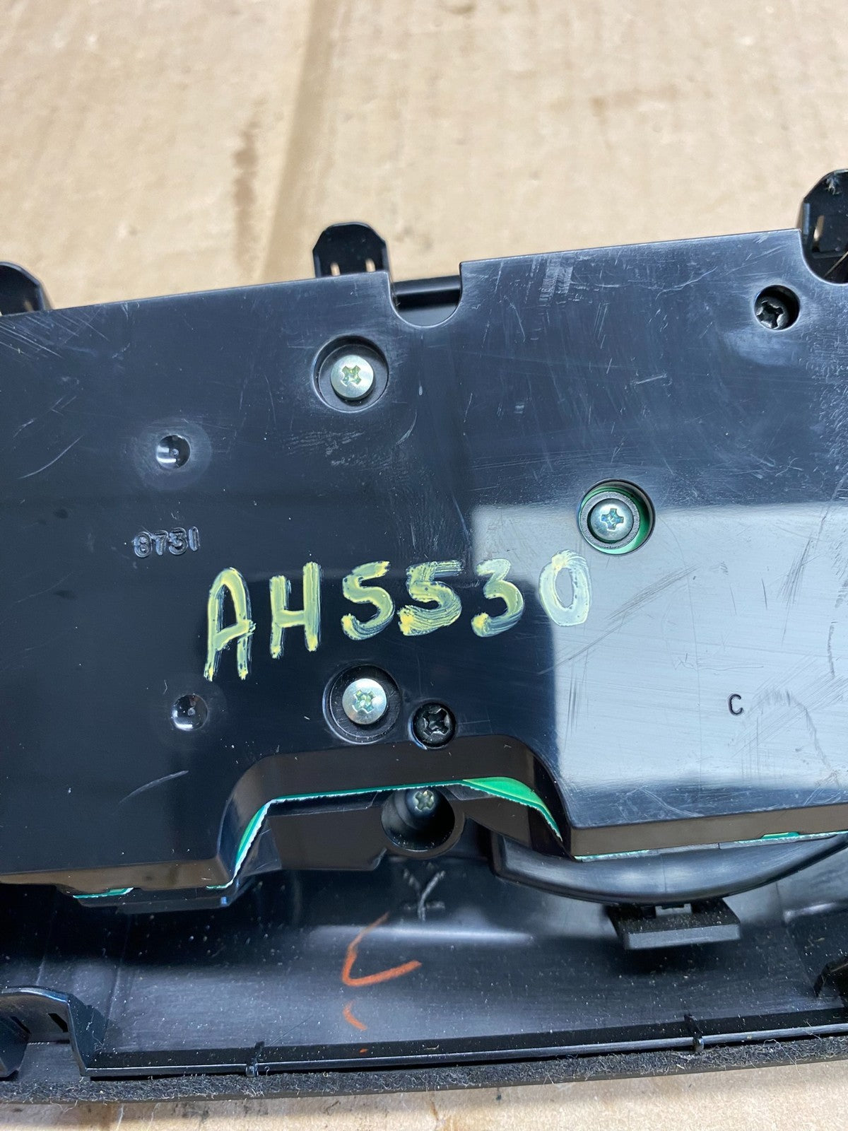 2009-2014 Nissan Murano AM FM Radio CD Control Panel X1125 DG5