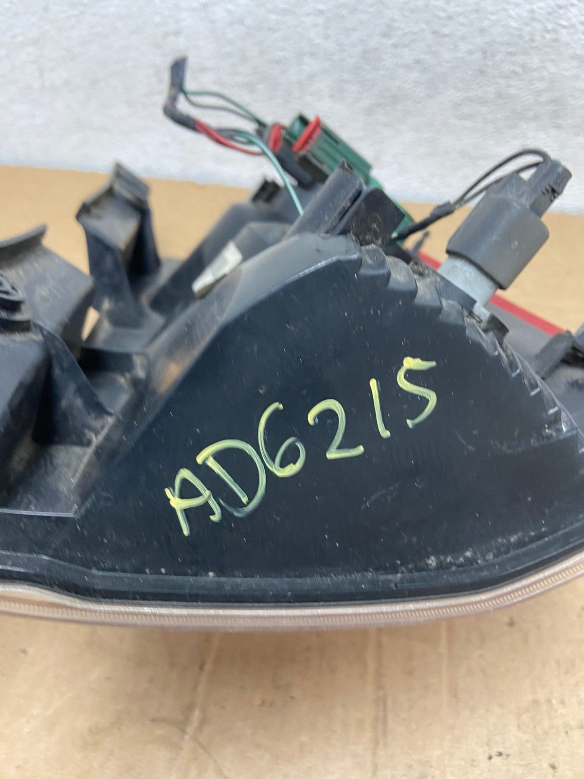 2005 to 2015 Nissan Armada Left Driver Lh Side Tail Light AD6215 LK6