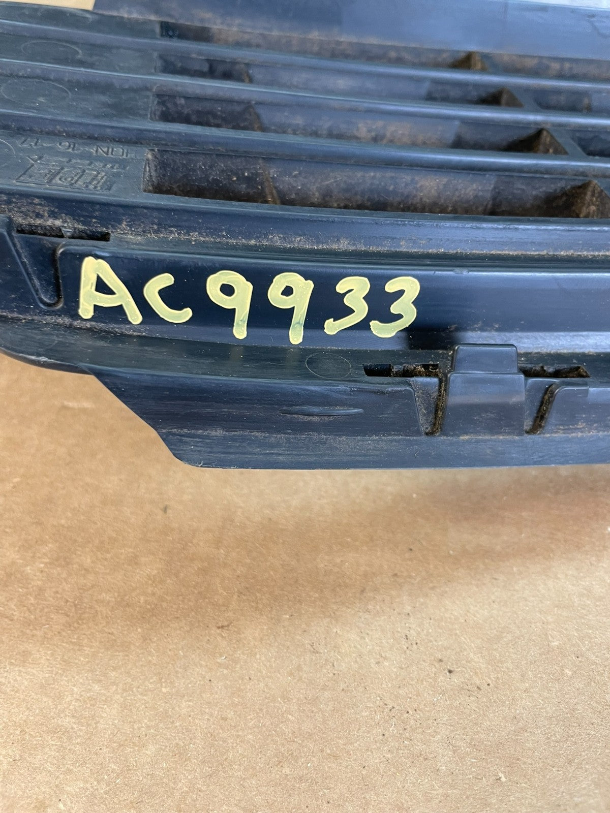 2017 to 2020 Honda Ridgeline Front Lower Grille Grill AC9933 DG5