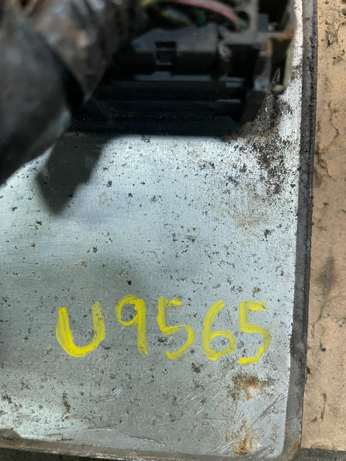 2008 Ford E150 E250 E350 6.0L Engine Control ECM 8C2A-12A650-AVA u9565 DG14
