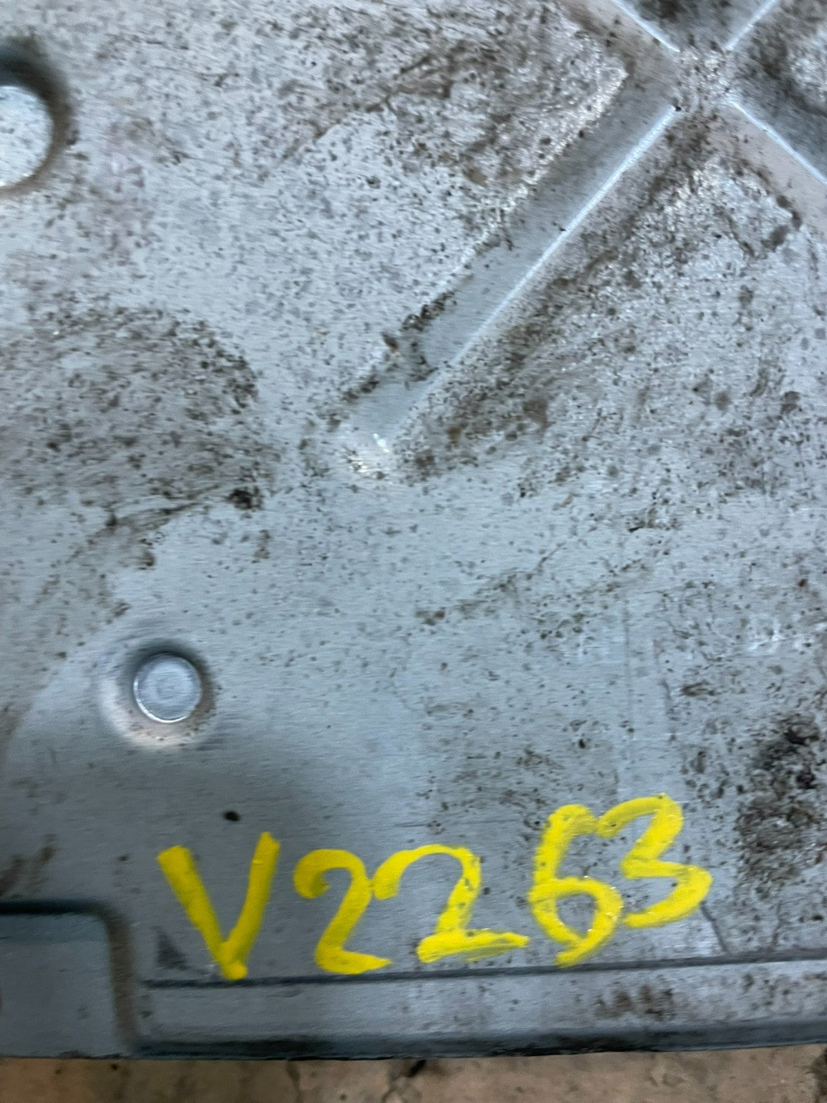 2001 Ford E250 E350 4.2L Engine Control Computer 1C2F-12A650-CC v2263 DG4