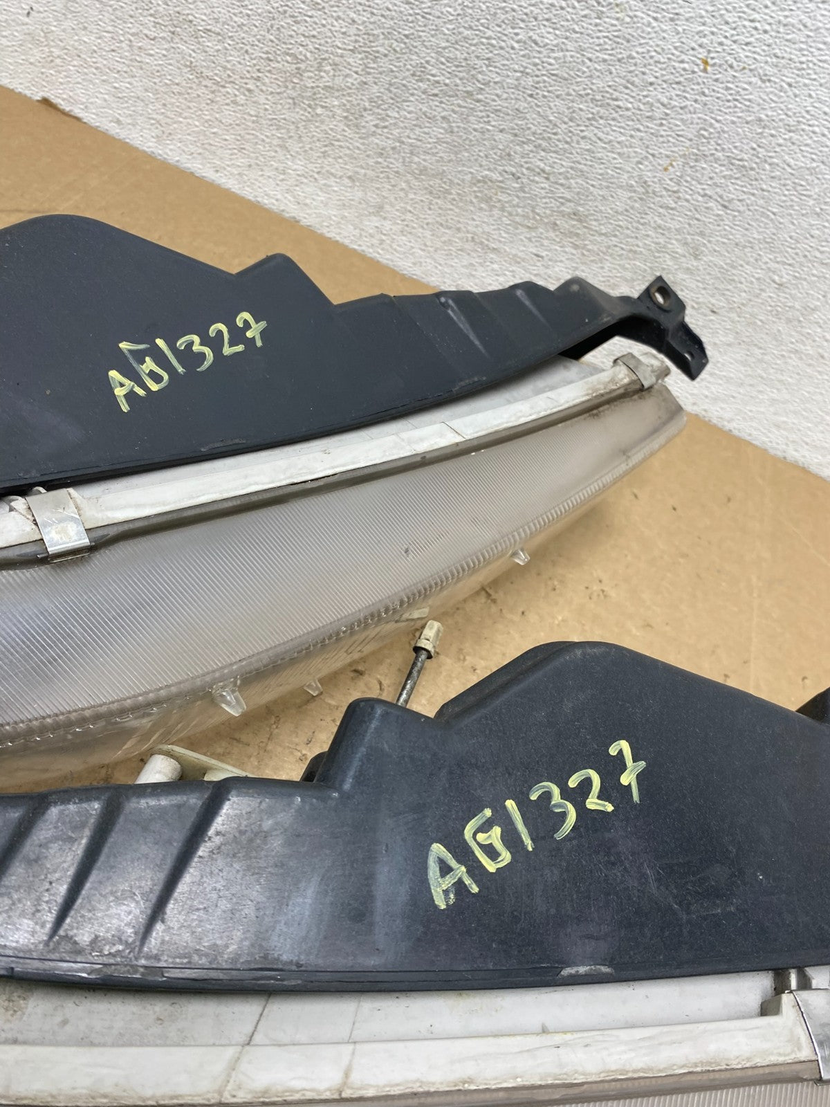 1995 - 1996 Toyota Camry Left+Right Side Set Halogen Headlights AG1327 DW13