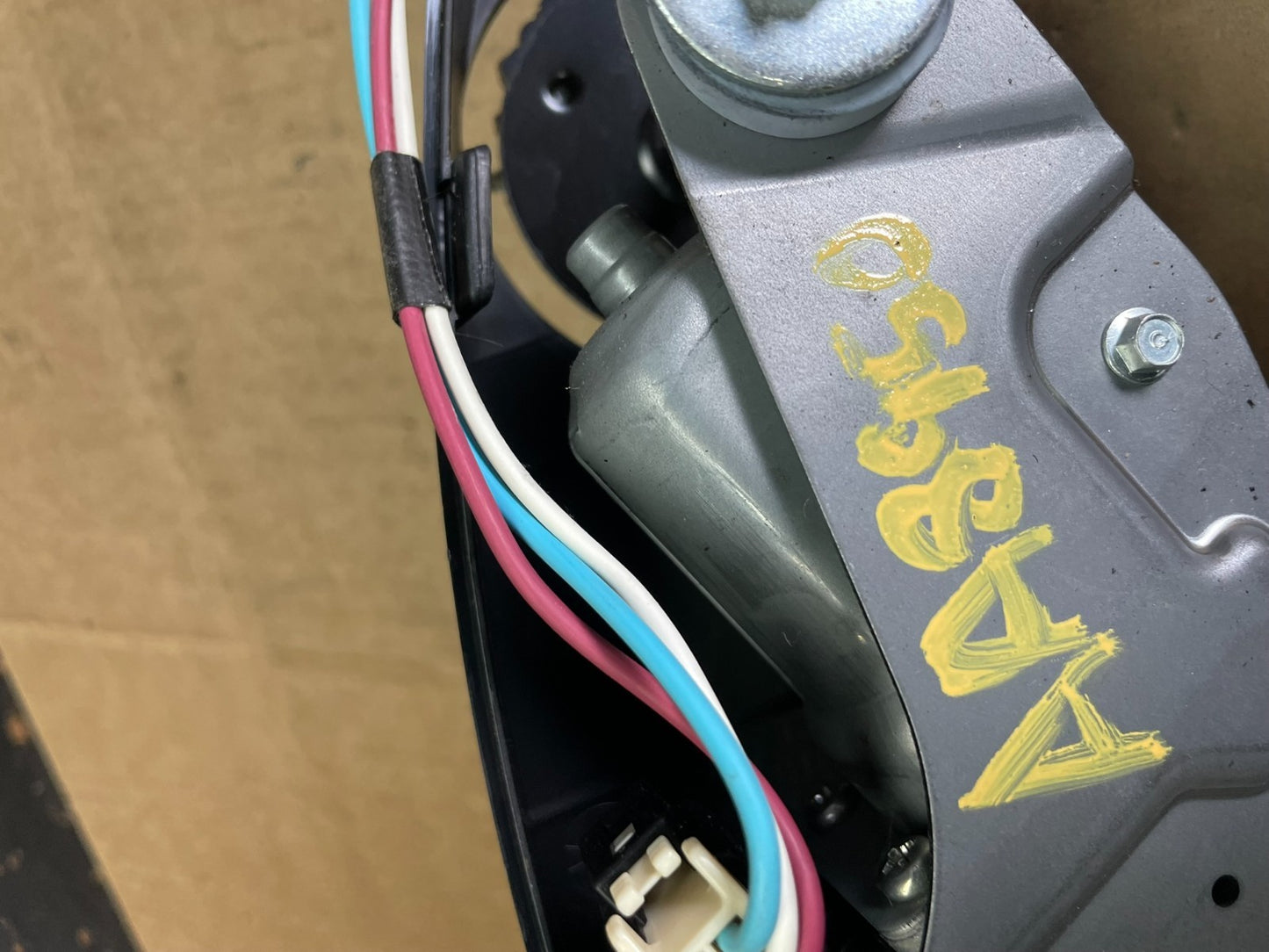 2011-2013 Jeep Grand Cherokee Tailgate Door Rear Wiper Motor Wiper aa8950 DG8