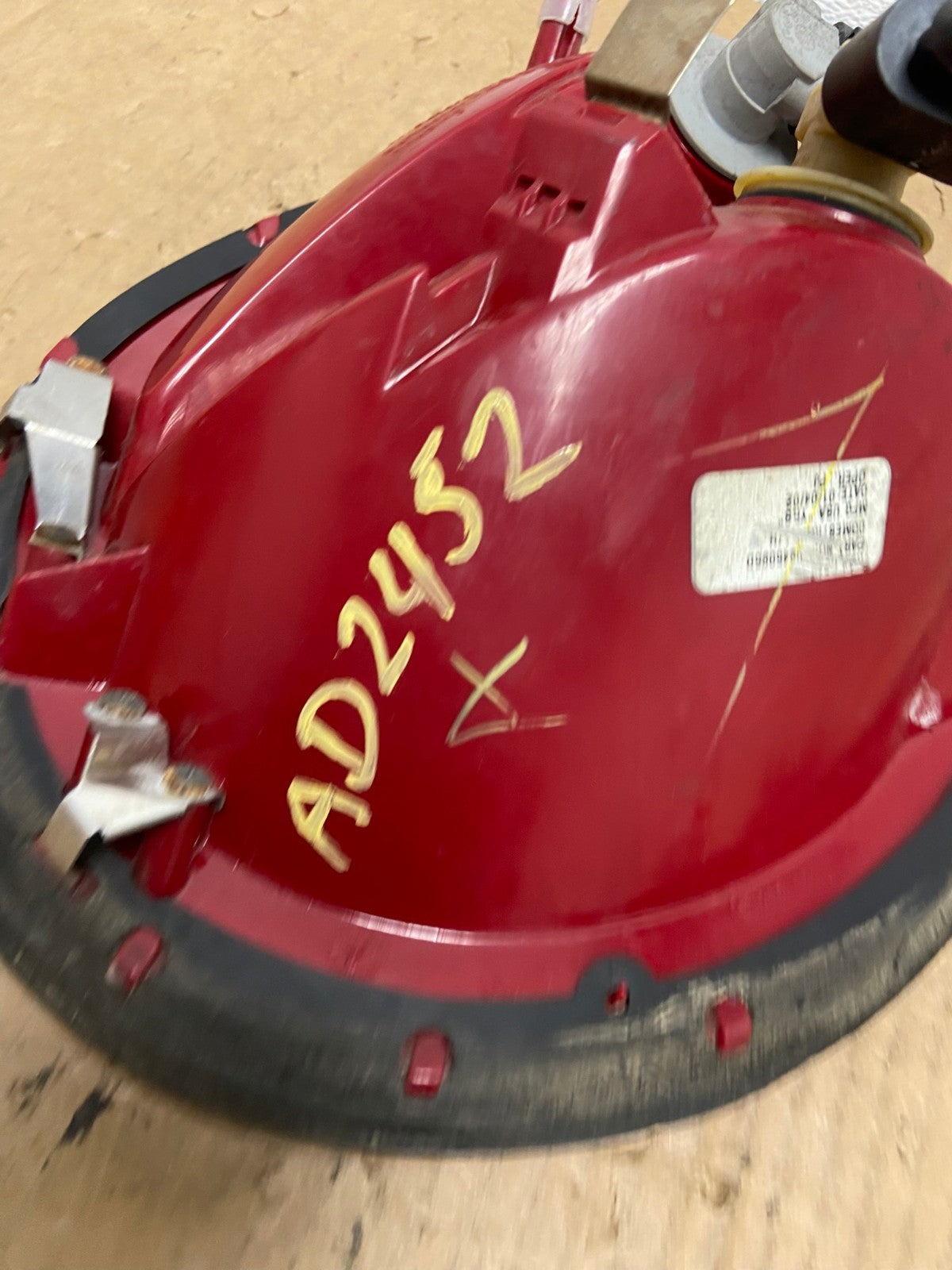 1998-2005 Volkswagen Beetle Left Driver LH Side Tail Light AD2452 LK7