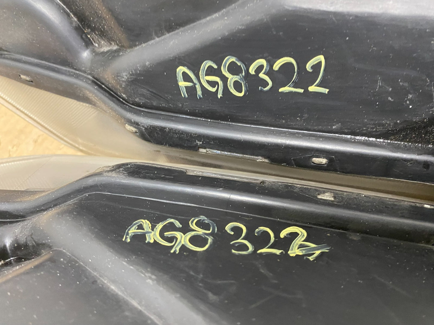 2000 to 2001 Nissan Maxima Left + Right Set Halogen Headlights AG8322 DW10
