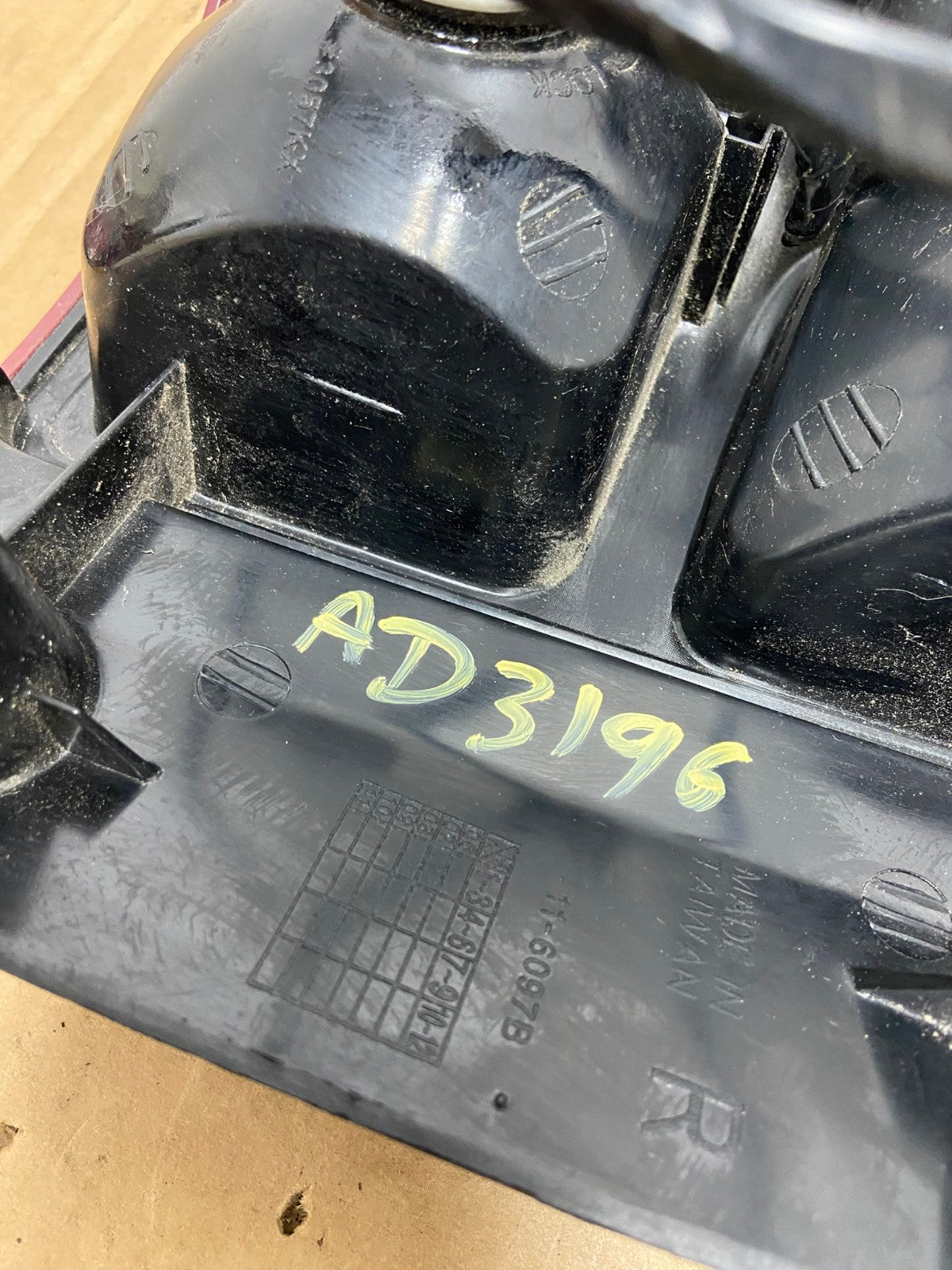 2005 - 2009 Pontiac Montana / Uplander Right Passenger Tail Light AD3196 LK7