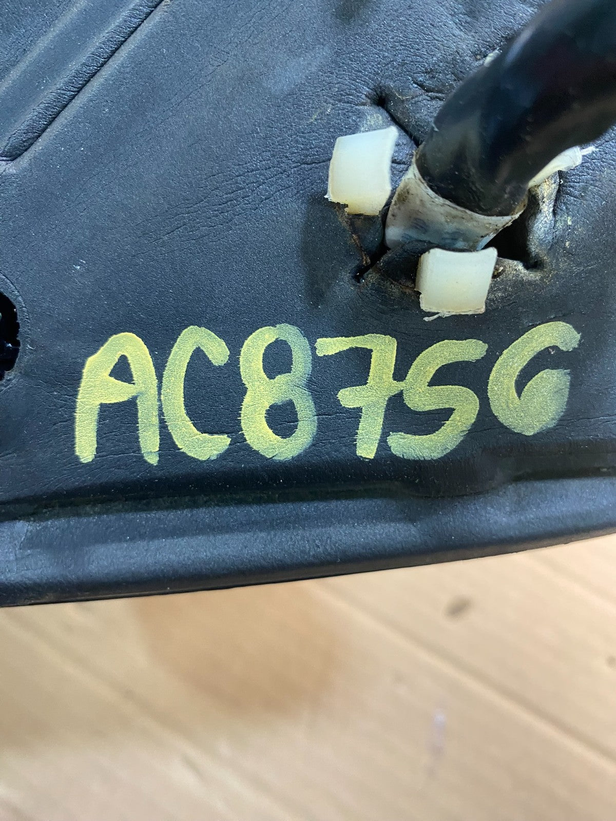 2003 to 2006 Gmc Yukon Right Passenger Turn Signal View Door Mirror AC8756 DG12
