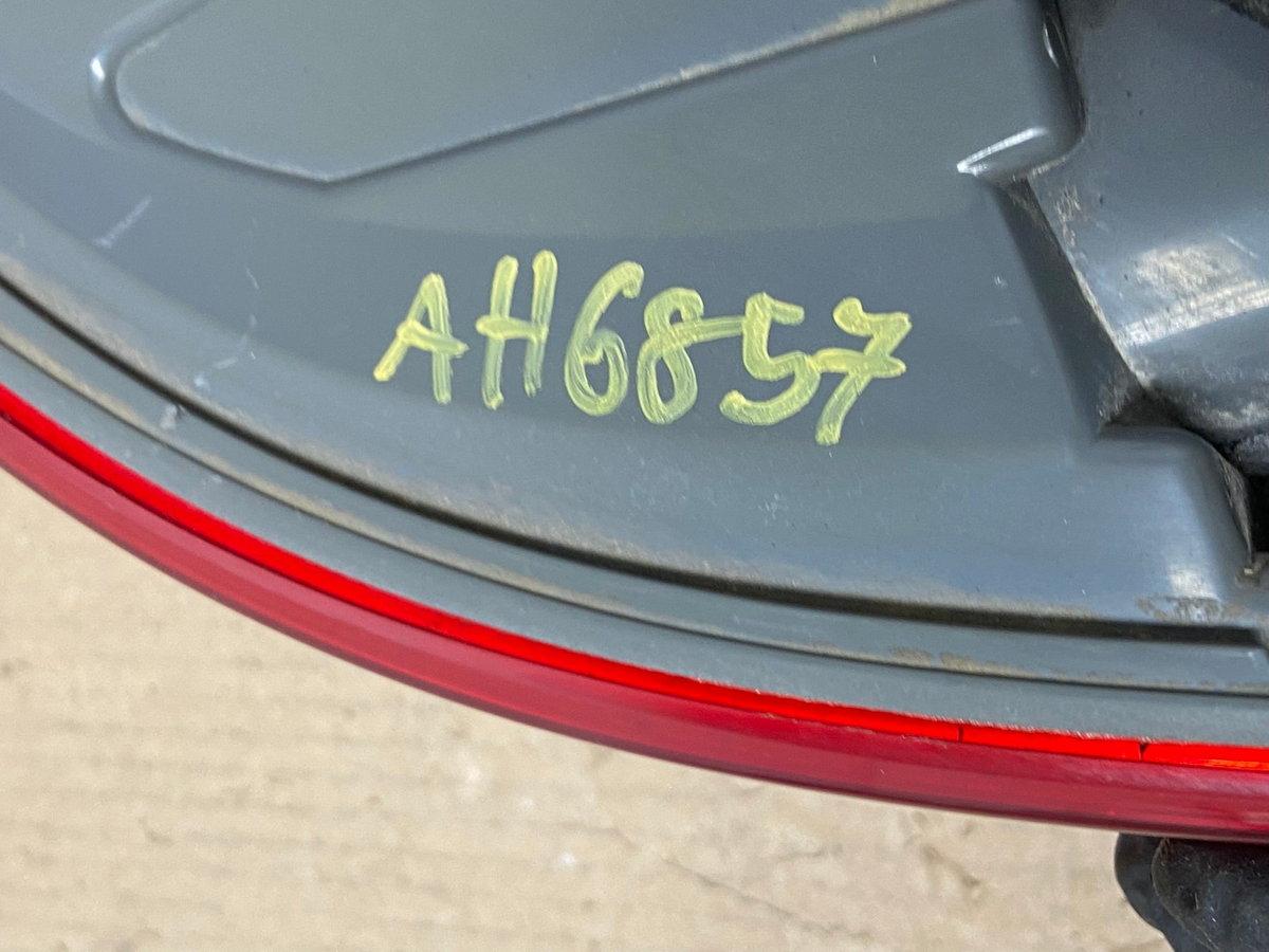 2009 to 2010 Hyundai Sonata Right Passenger Side Tail Light AH6857 LK6