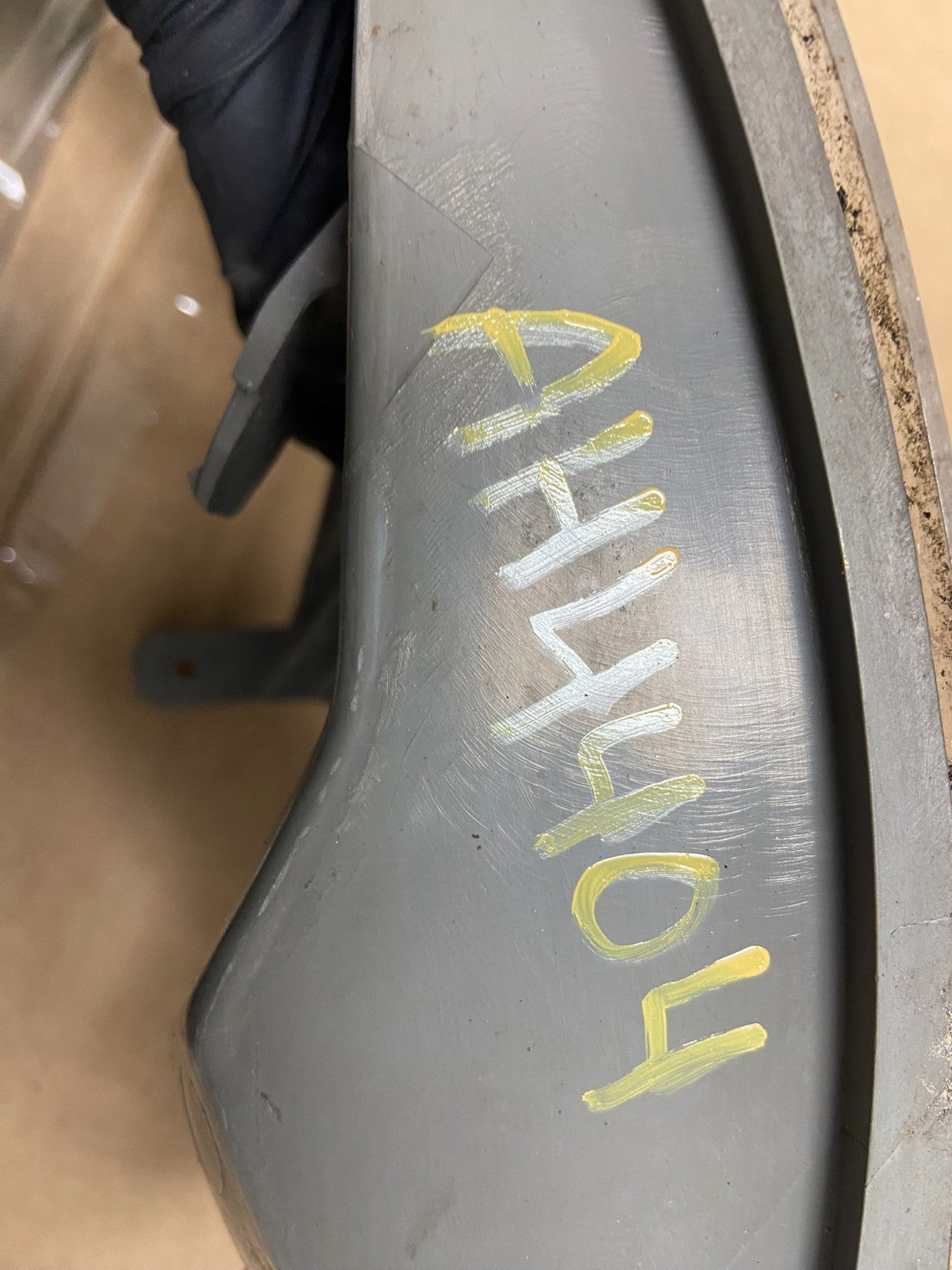 2000 to 2001 Lexus ES300 Left Driver LH Side Turn Signal AH4404 DW7