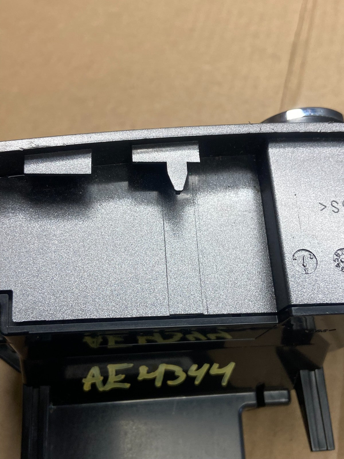 2009 - 2012 Toyota Venza A/C Heater Climate Control Unit Switch AE4344 DG6