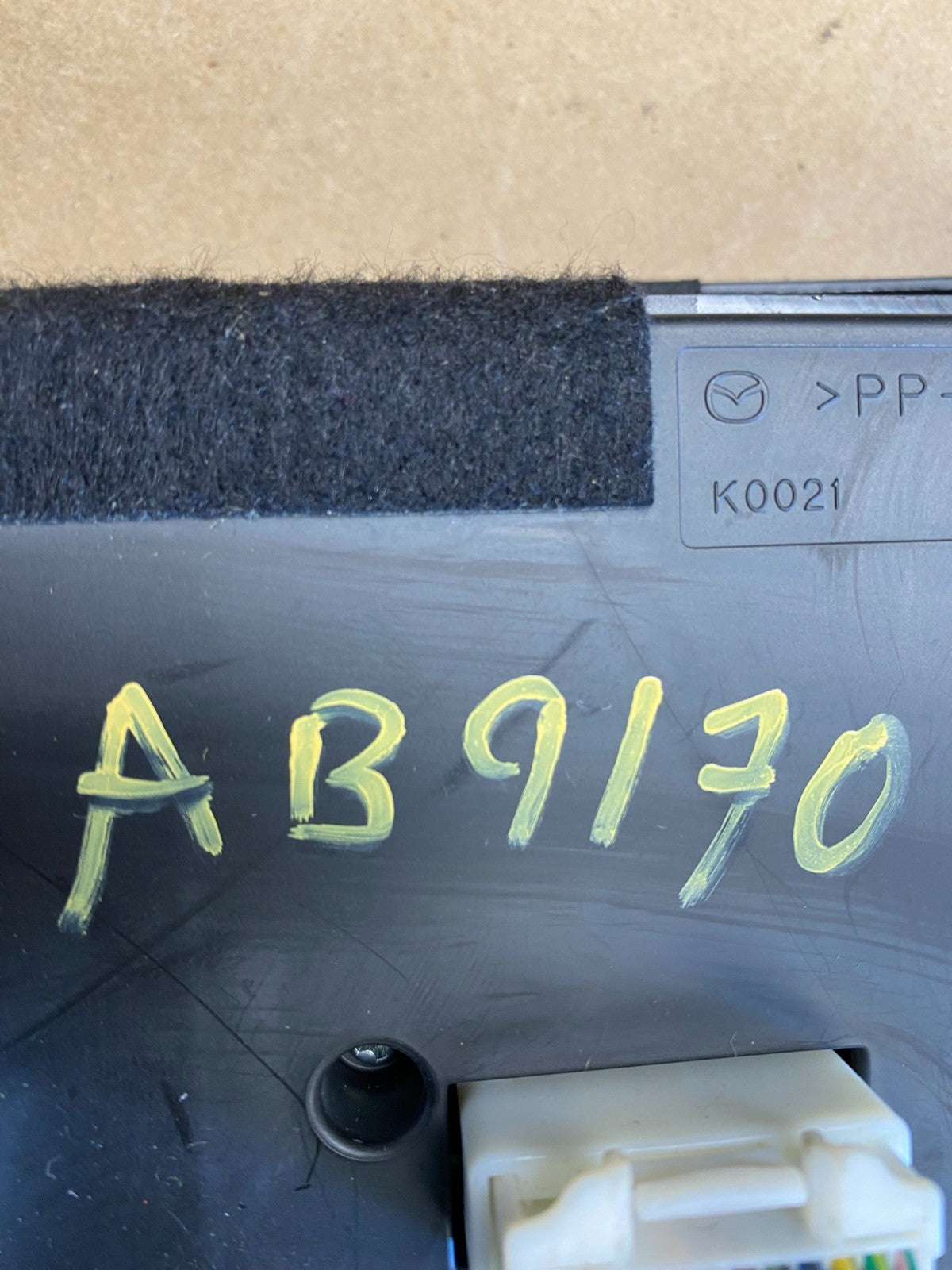 2010 - 2015 Mazda CX-9 Radio Dash Trim Bezel W/Vent AC Climate Control AB9170 DG5