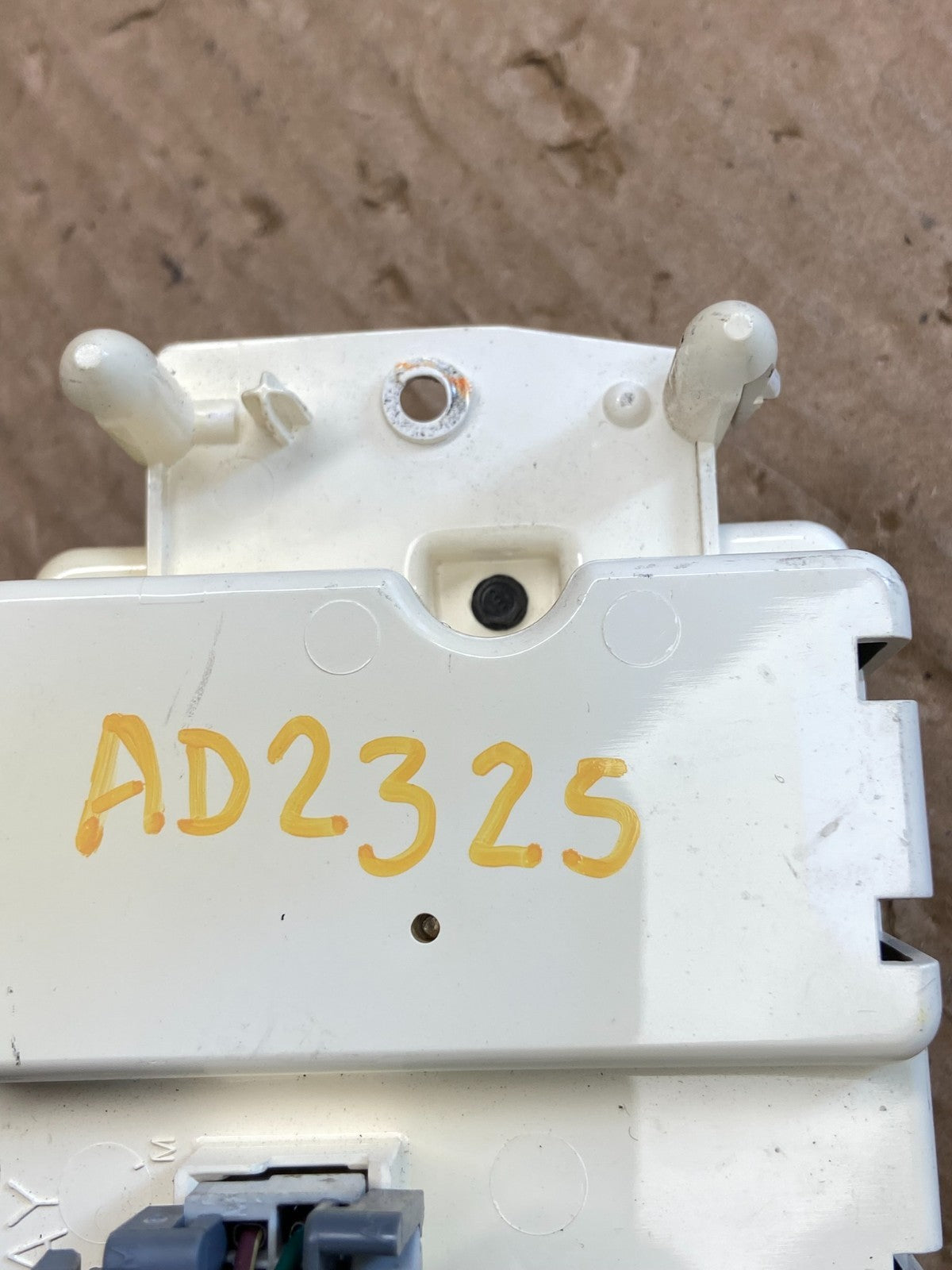 2003 to 2006 Chevrolet Silverado HVAC Heater Climate Control Module AD2003 DG5