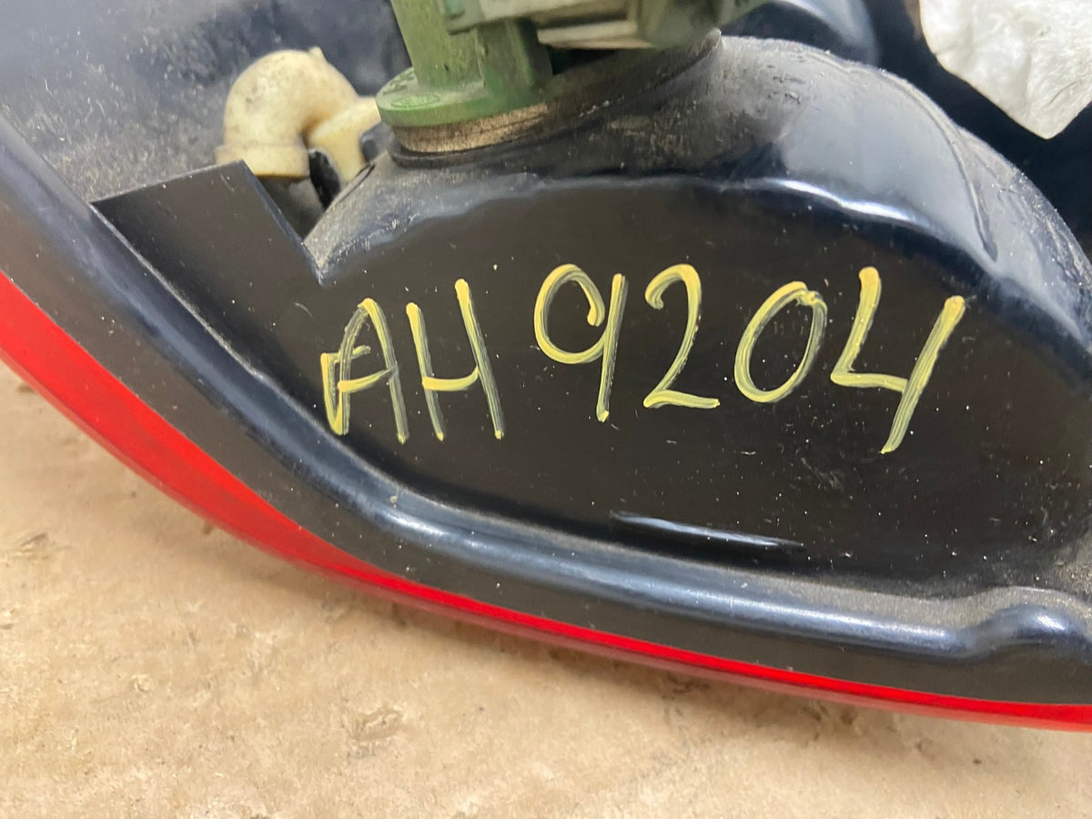 2001 to 2007 Ford Escape Right Passenger RH Side Tail Light AH9204 LK5