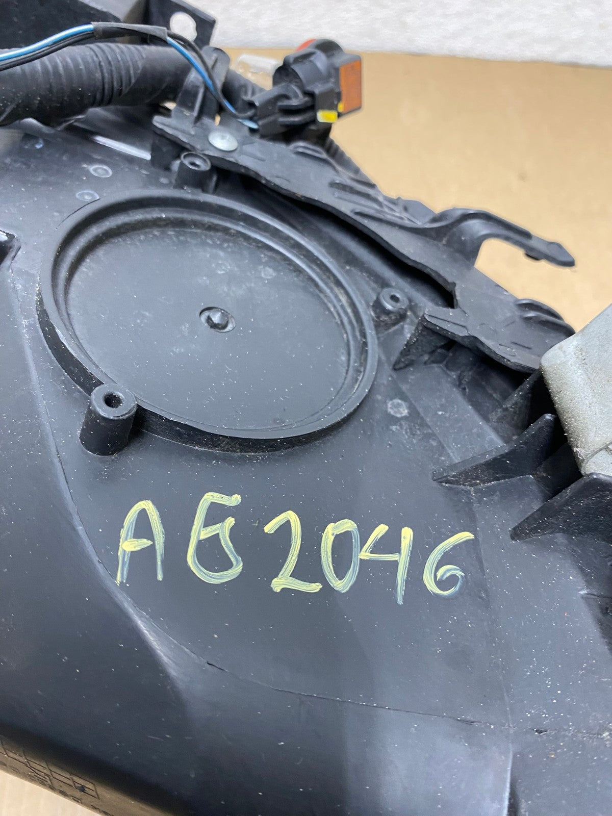 Sedan 2010 2011 2012 Nissan Altima Headlight Right Passenger Rh AG2046 LK10