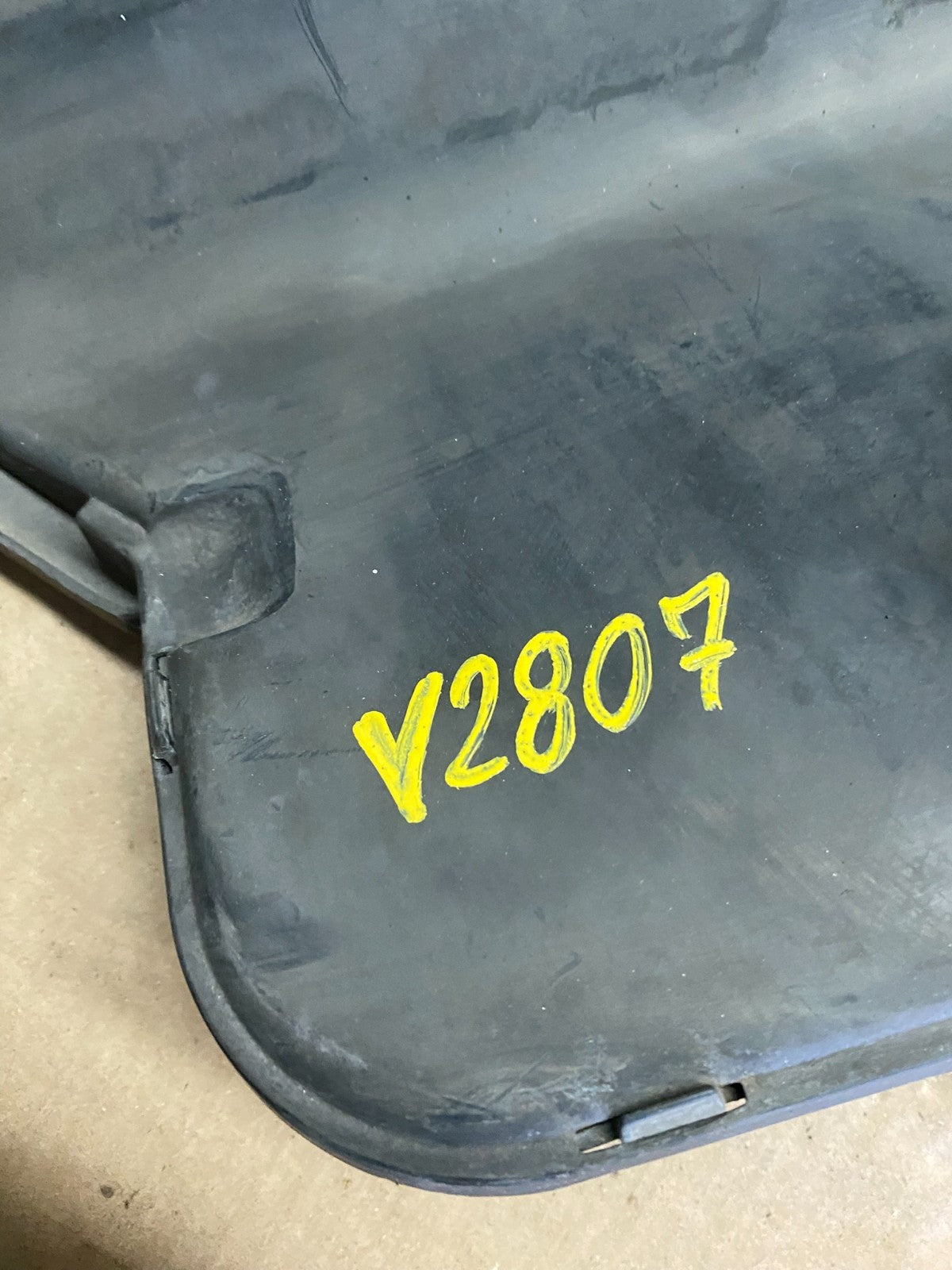 2004 to 2008 Nissan Maxima Upper Air Intake Duct V2807 DG9