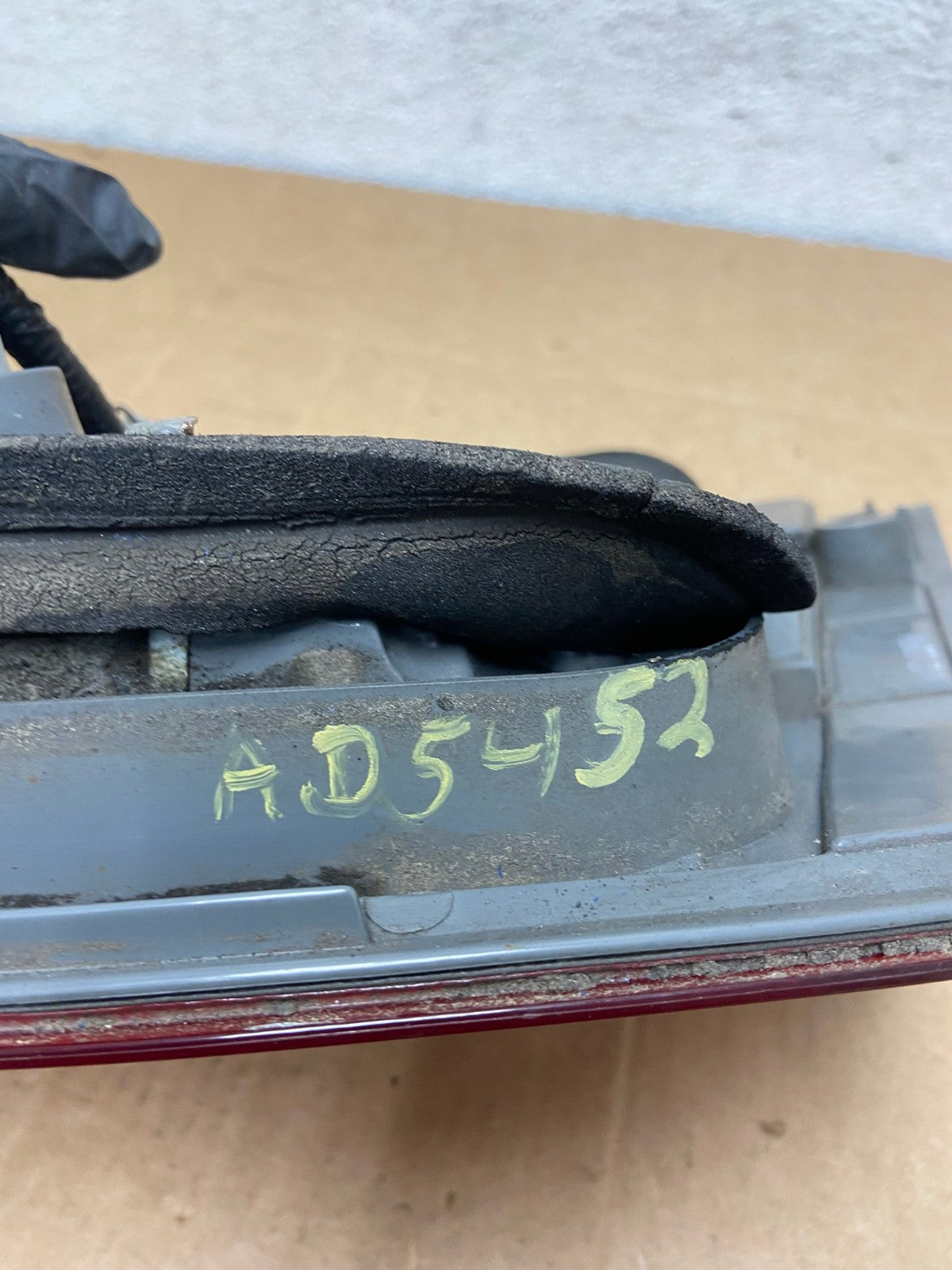 2005 2006 2007 Honda Odyssey Inner Left Driver Lh Tail Light AD5452 LK8