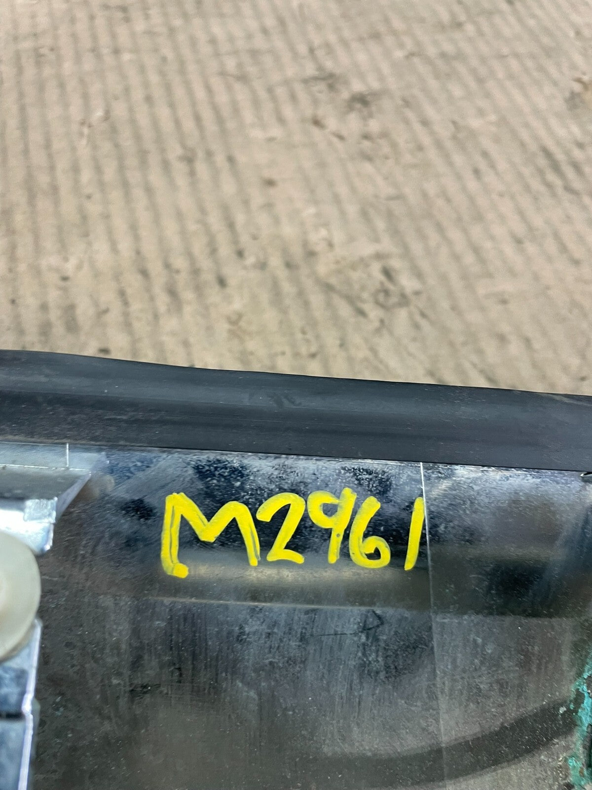 2011-2015 GMC Terrain Tailgate Liftgate Chrome Finish Molding Camera M2961 DG13