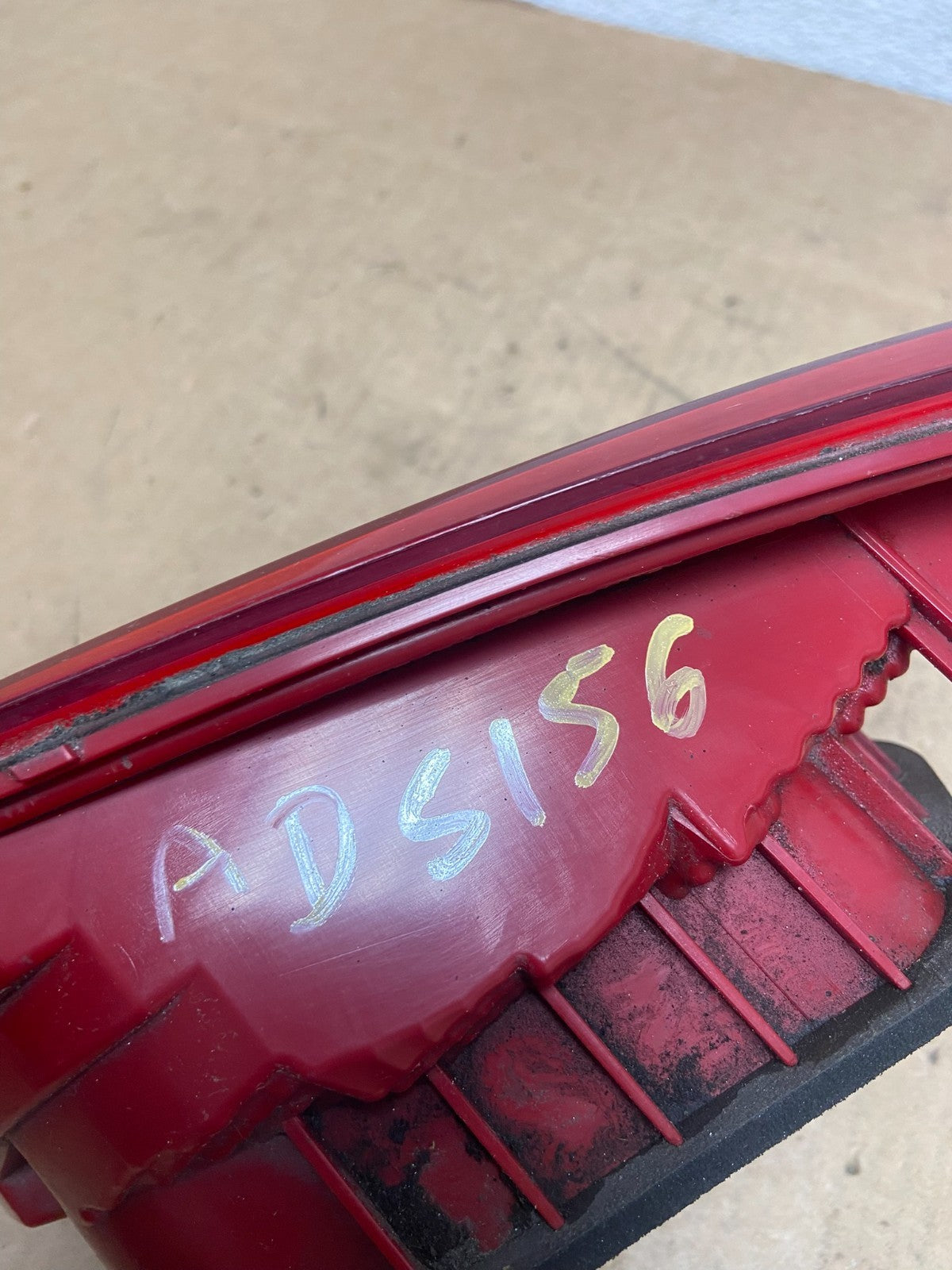 2011-2014 Volkswagen Touareg Left Driver LH Side Inner Tail Light AD5156 DG5