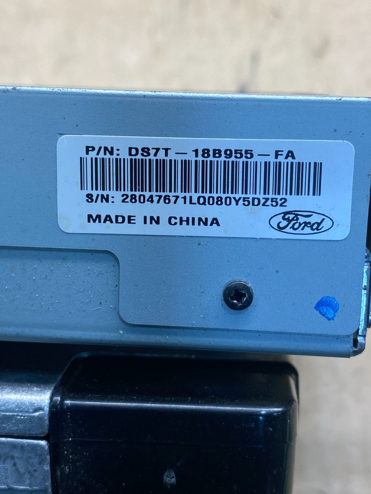 2013 to 2016 Ford Fusion Radio Information Display Screen AG1889 DG5