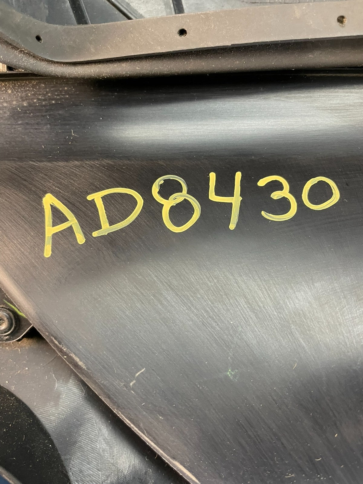 2010 2011 2012 Mazda CX7 CX-7 2.3L Engine Shield Top Cover AD8430 DG6