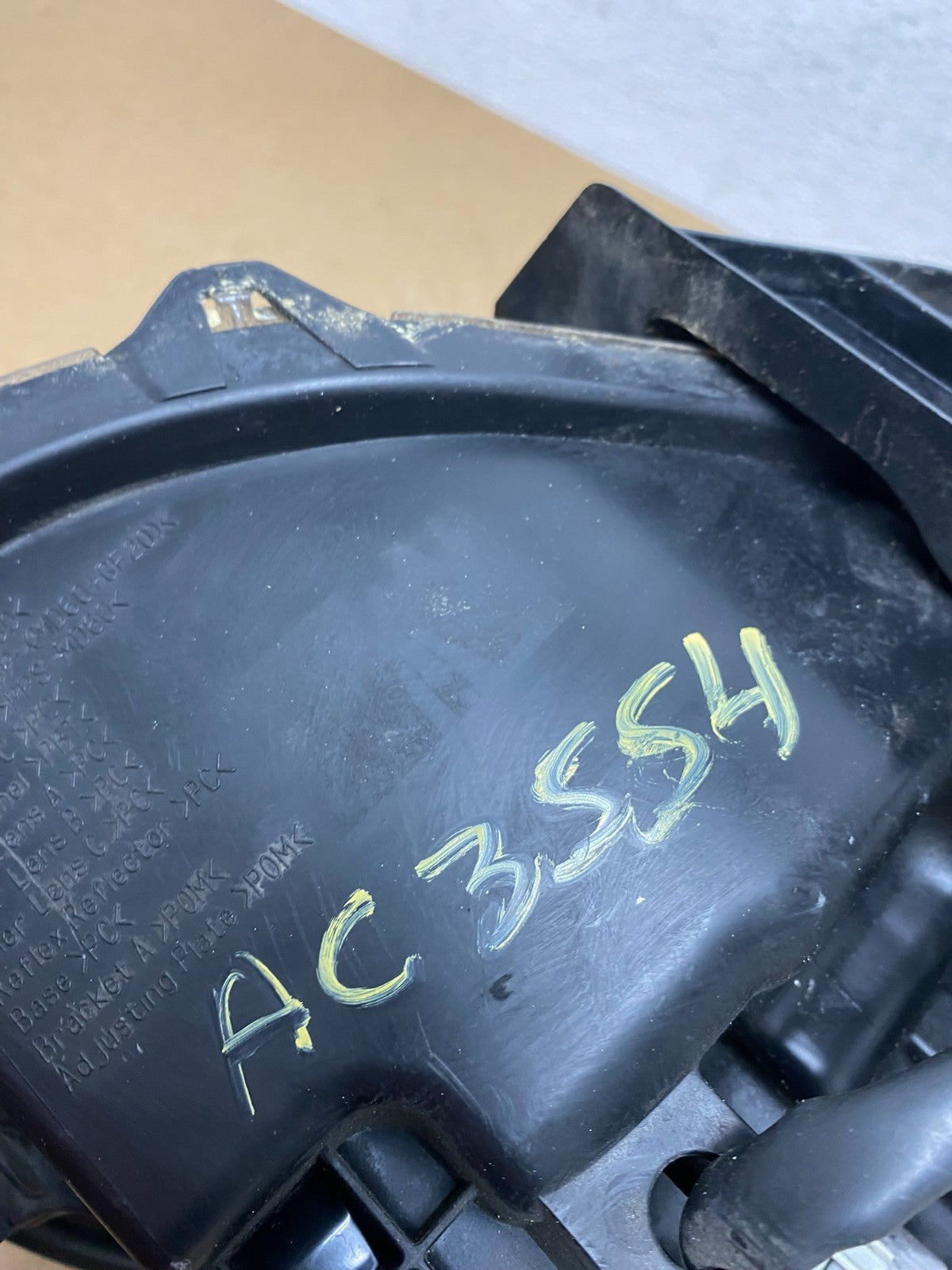 2014 2015 2016 Nissan Rogue Left Driver LH Halogen Headlight AC3554 DW9