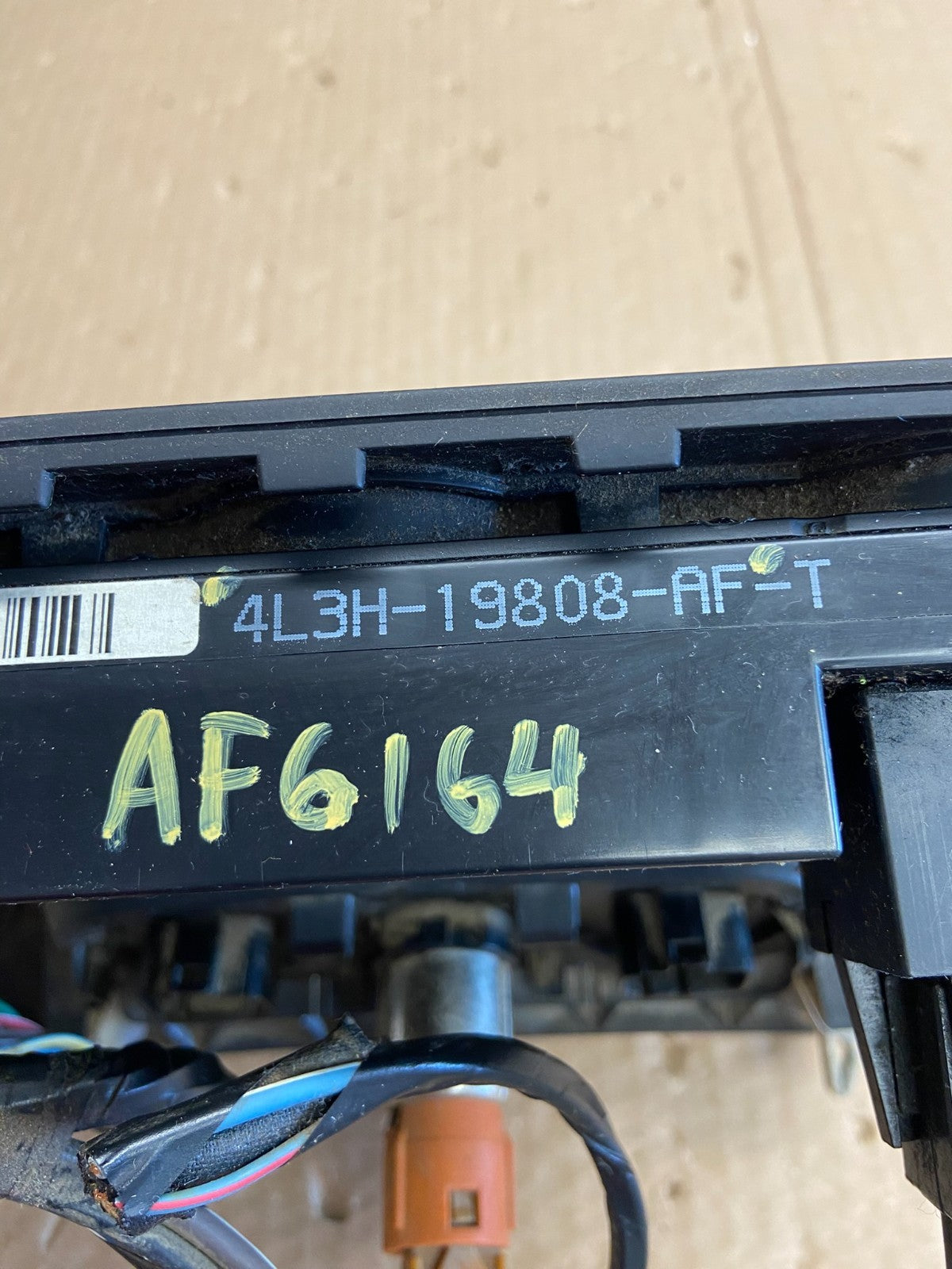 2004 to 2008 Ford F150 Radio Climate Dash Bezel Surround Black AF6164 DG6