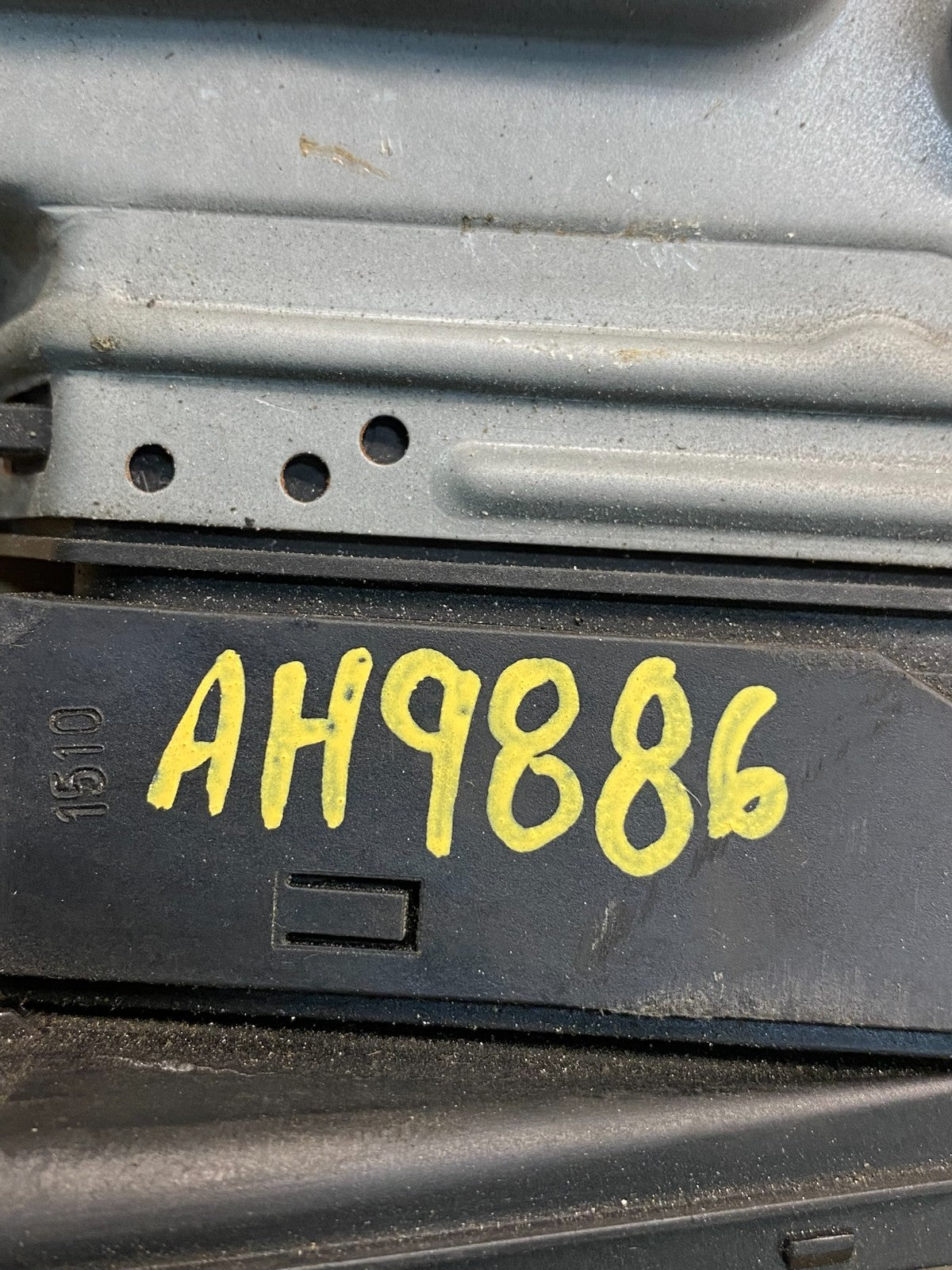 2008 to 2012 Mercedes C300 E350 Engine Computer Module ECM ECU AH9886 DW3