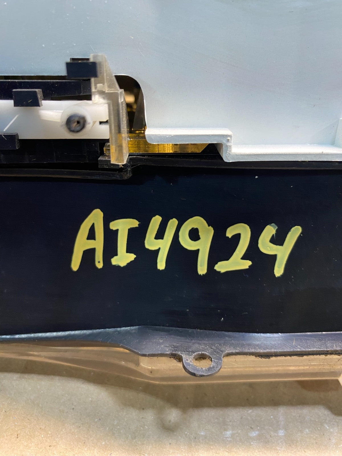 2001 - 2002 Ford Econoline E250 E350 Van Speedometer Instrument Cluster ai4924DG7