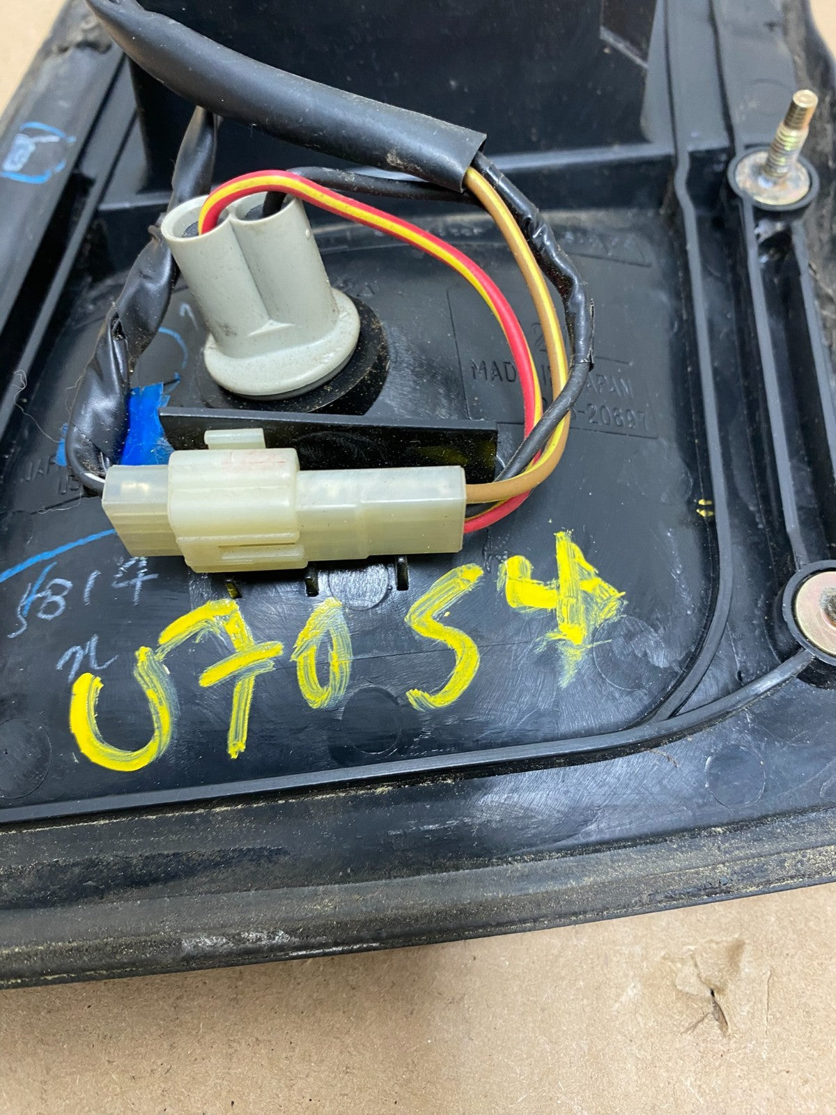 2001 2002 Subaru Forester Left Driver Inner Lid Mounted Tail Light Oem U7054 DW7