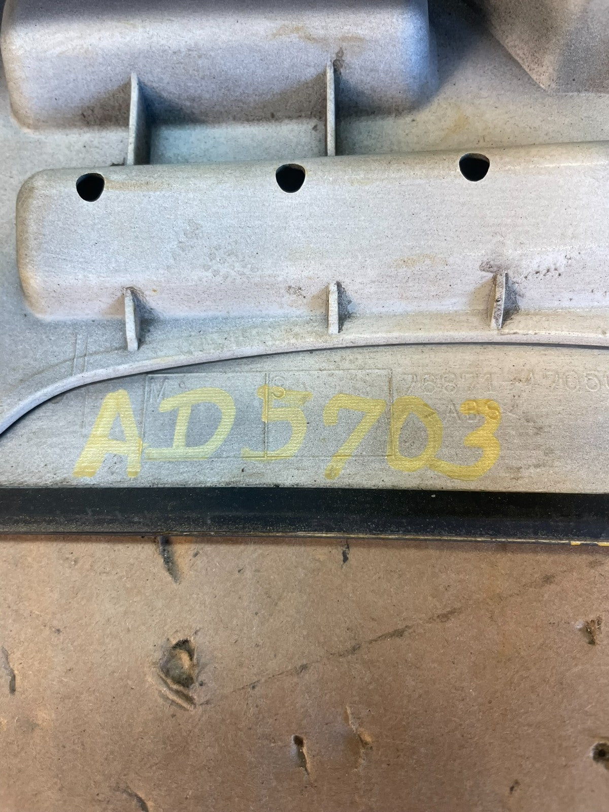 2012 2013 2014 Toyota Prius V Rear Spoiler Wing Third Brake Light AD5703 DW5