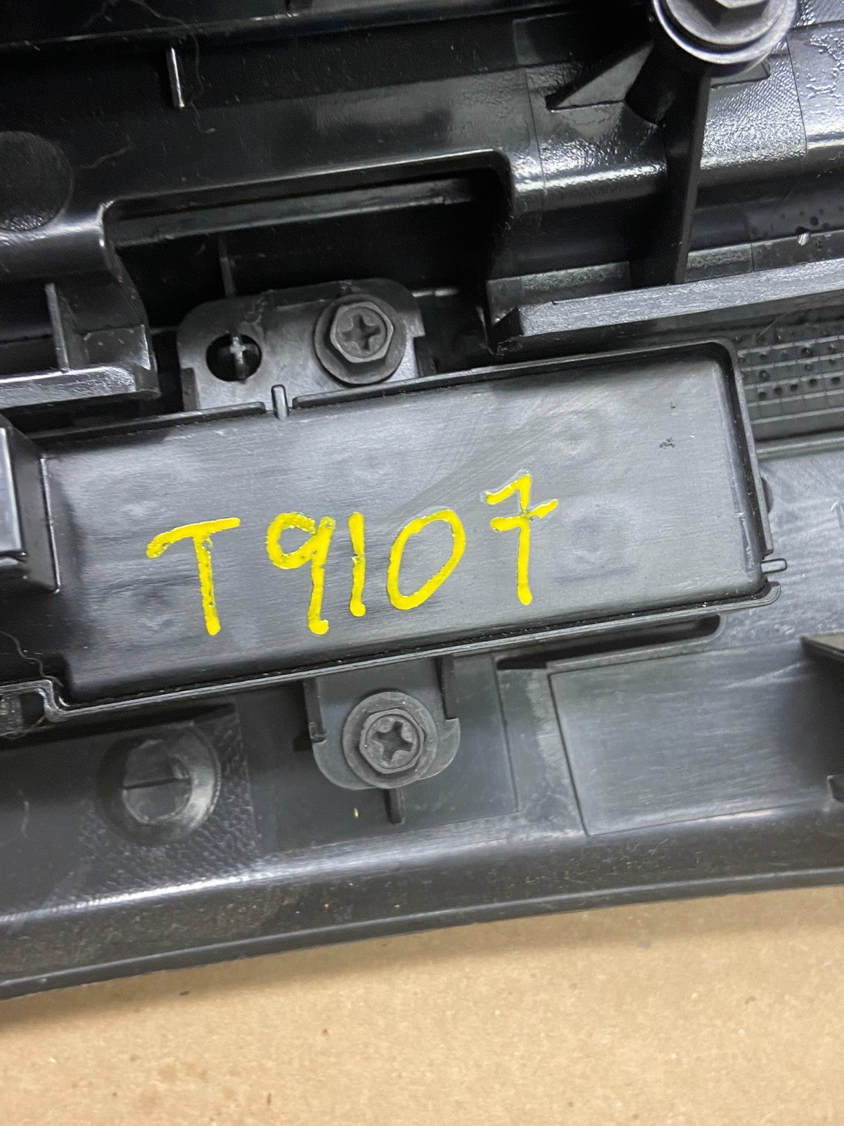 2008 to 2012 Jeep Liberty Dash Climate Temperature Control Radio Bezel t9107 DG6