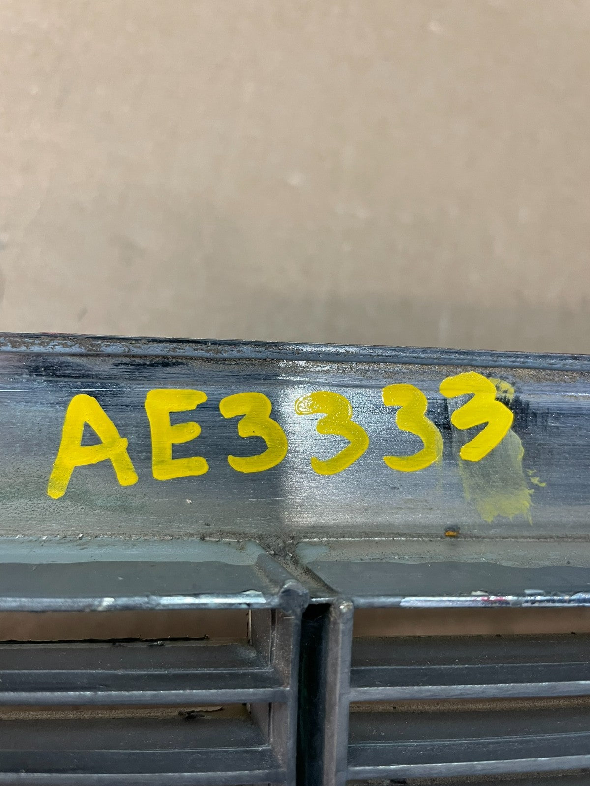 1991 to 1993 Cadillac Deville Front Grill Grille AE3533 PS5