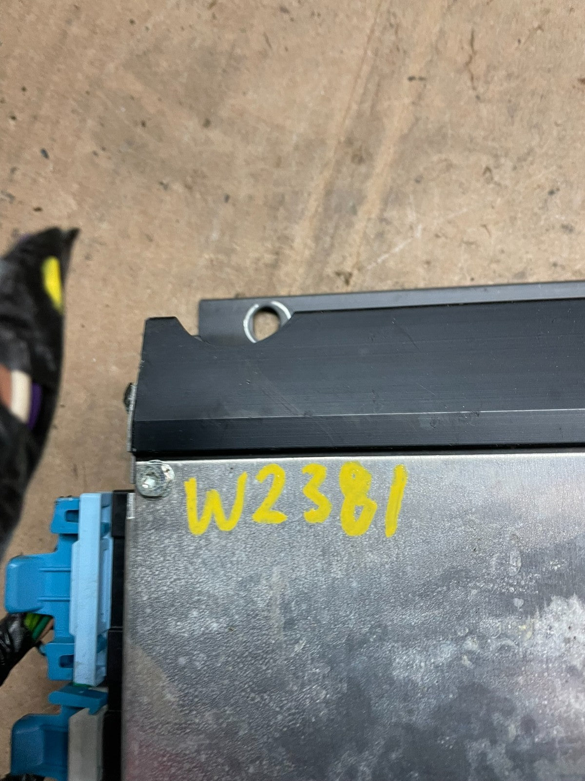 2008 to 2013 Cadillac CTS Stereo Audio Amplifier 25764618 W2381 DG4