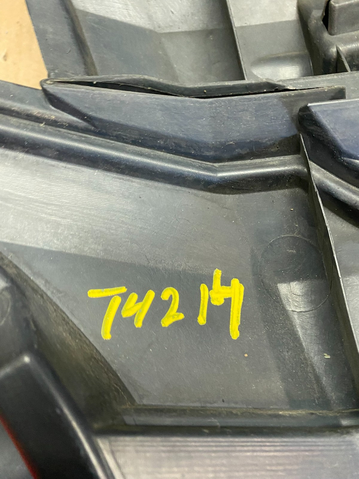 2011 2012 2013 Ford Edge Front Upper Chrome Grille Grill t4214 DG10