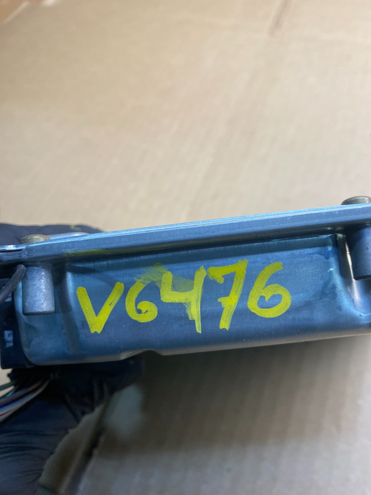 1999 to 2005 Mercedes E320 CLK320 Engine Control A1121533179 V6476 DG4