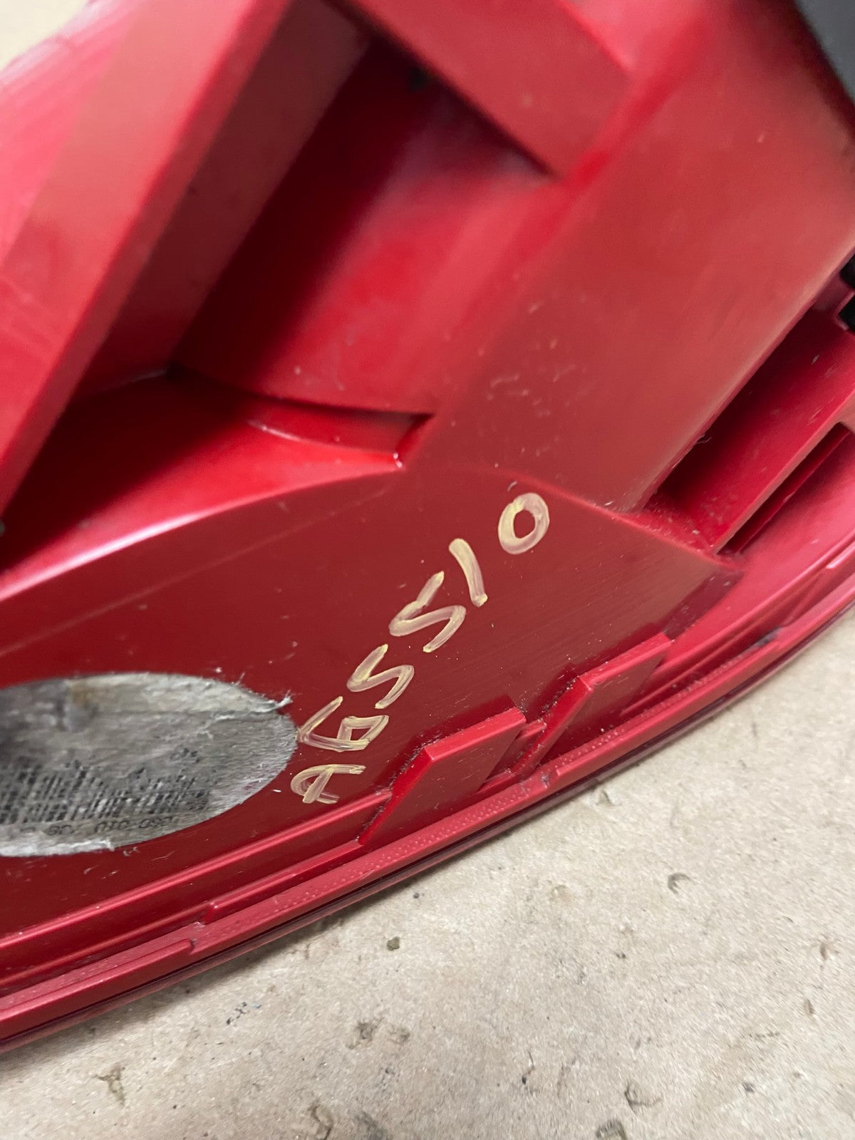 2012-2017 Volkswagen Tiguan Left Driver LH Side Tail Light AG5510 LK6