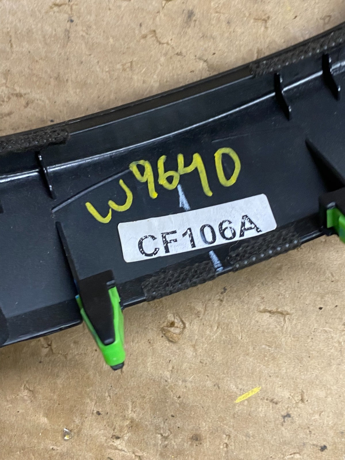 2011-2013 Hyundai Elantra Dash Radio Bezel Clock Display Trim OEM W9640 DG6