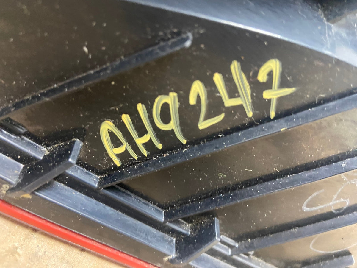 2016 - 2020 Chevrolet Malibu Left Driver LH Side Tail Light AH9247 LK5