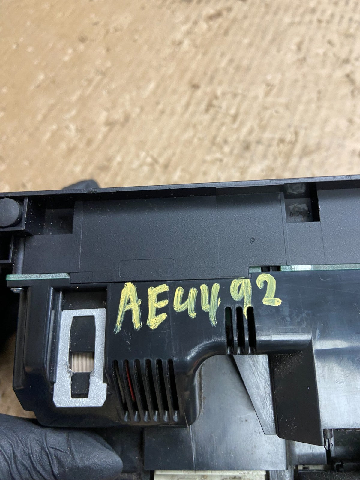 2007 - 2009 Audi Q7 Front Heater AC Dual Climate Control Panel ae4492 DG5