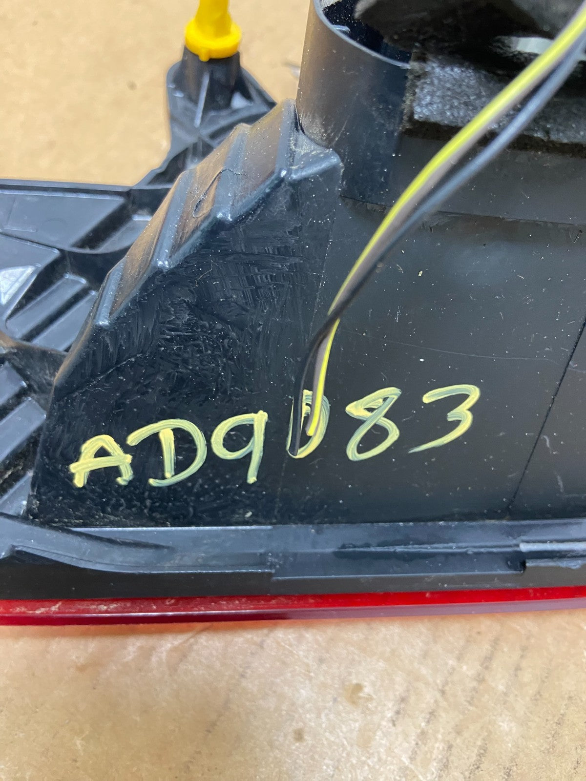 2010-2014 Subaru Outback Left Driver Lh Side Inner Tail Light AD9083 DW6