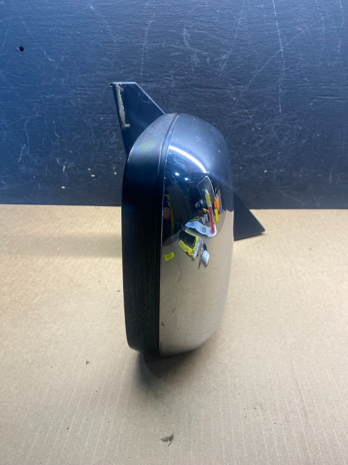 1997 to 2002 Mitsubishi Montero Passenger Right Side View Door Mirror AG6104 DG9