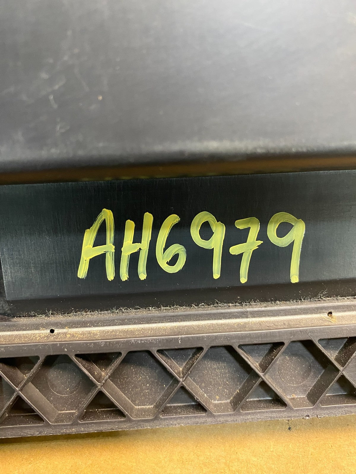 2009 to 2014 Ford F-150 Front Right Passenger Storage Glove Box ah6979 DG8