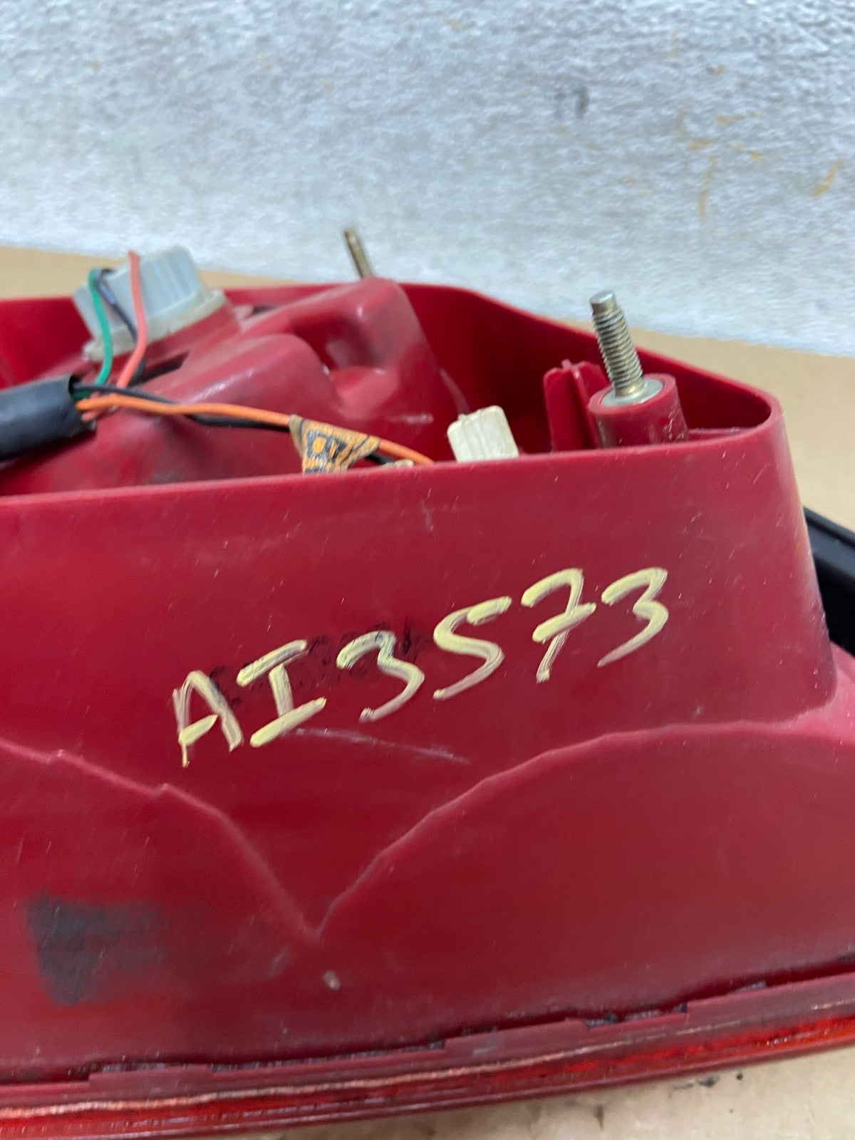 2002 - 2005 Hyundai Sonata Right Passenger RH Side Tail Light AI3573 LK8